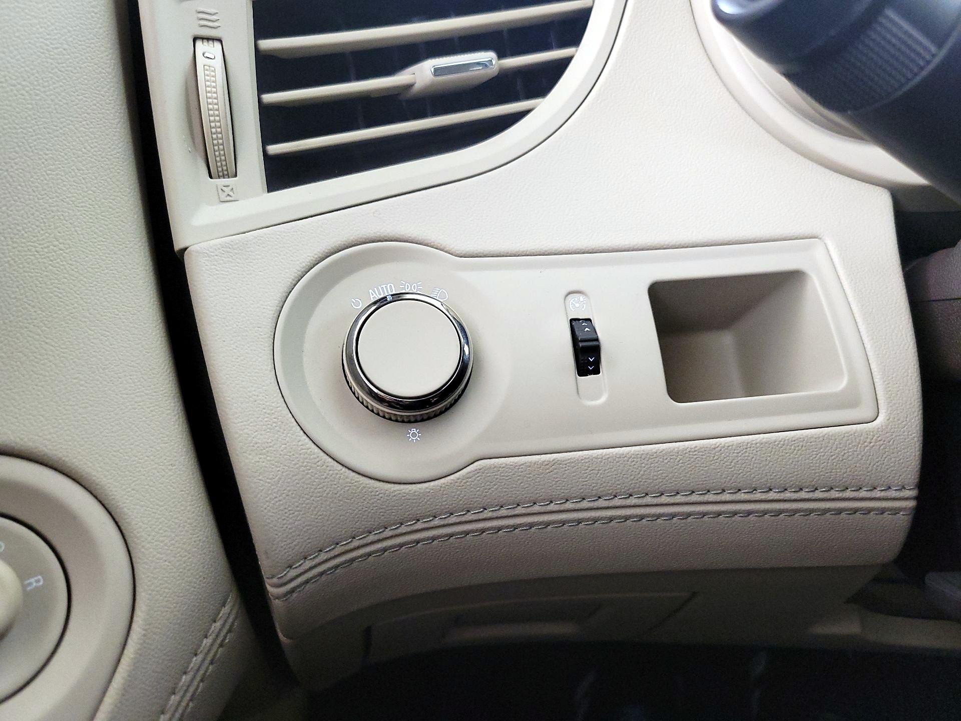 Thumbnail: 2016 Buick LaCrosse - 13