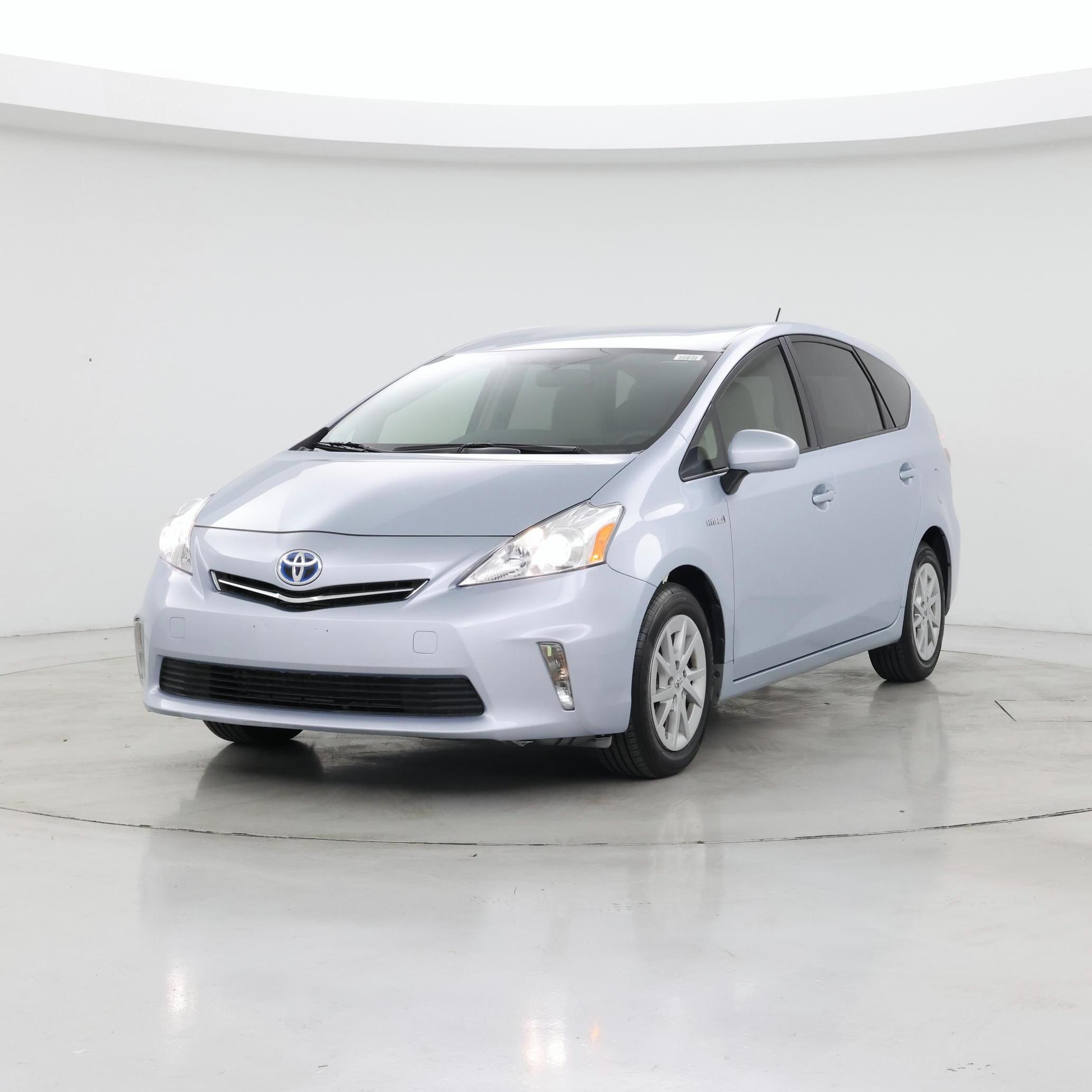 Thumbnail: 2014 Toyota Prius v - 4