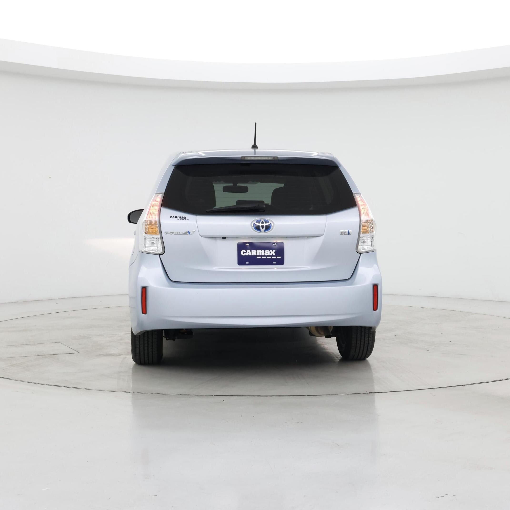 Thumbnail: 2014 Toyota Prius v - 6