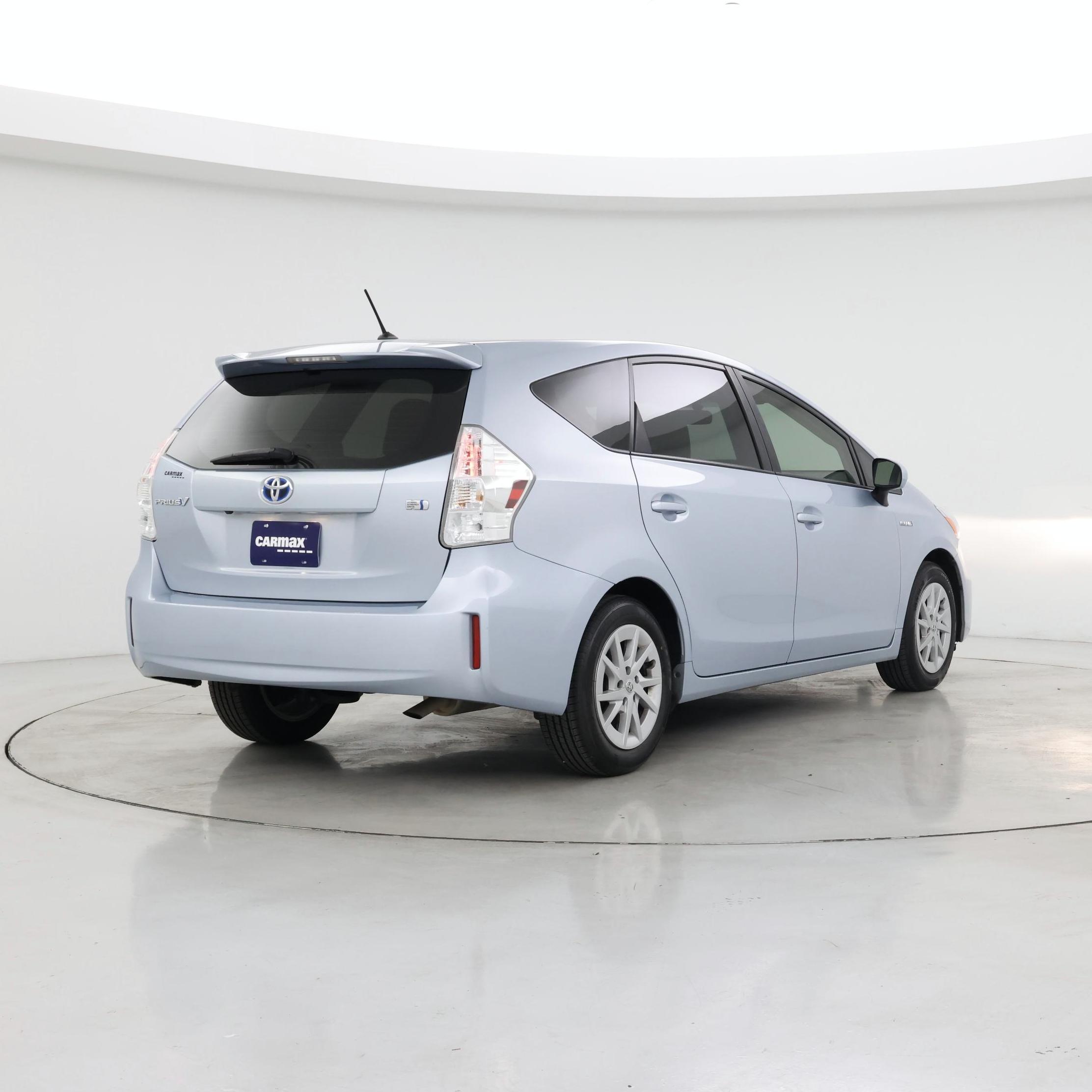 Thumbnail: 2014 Toyota Prius v - 8