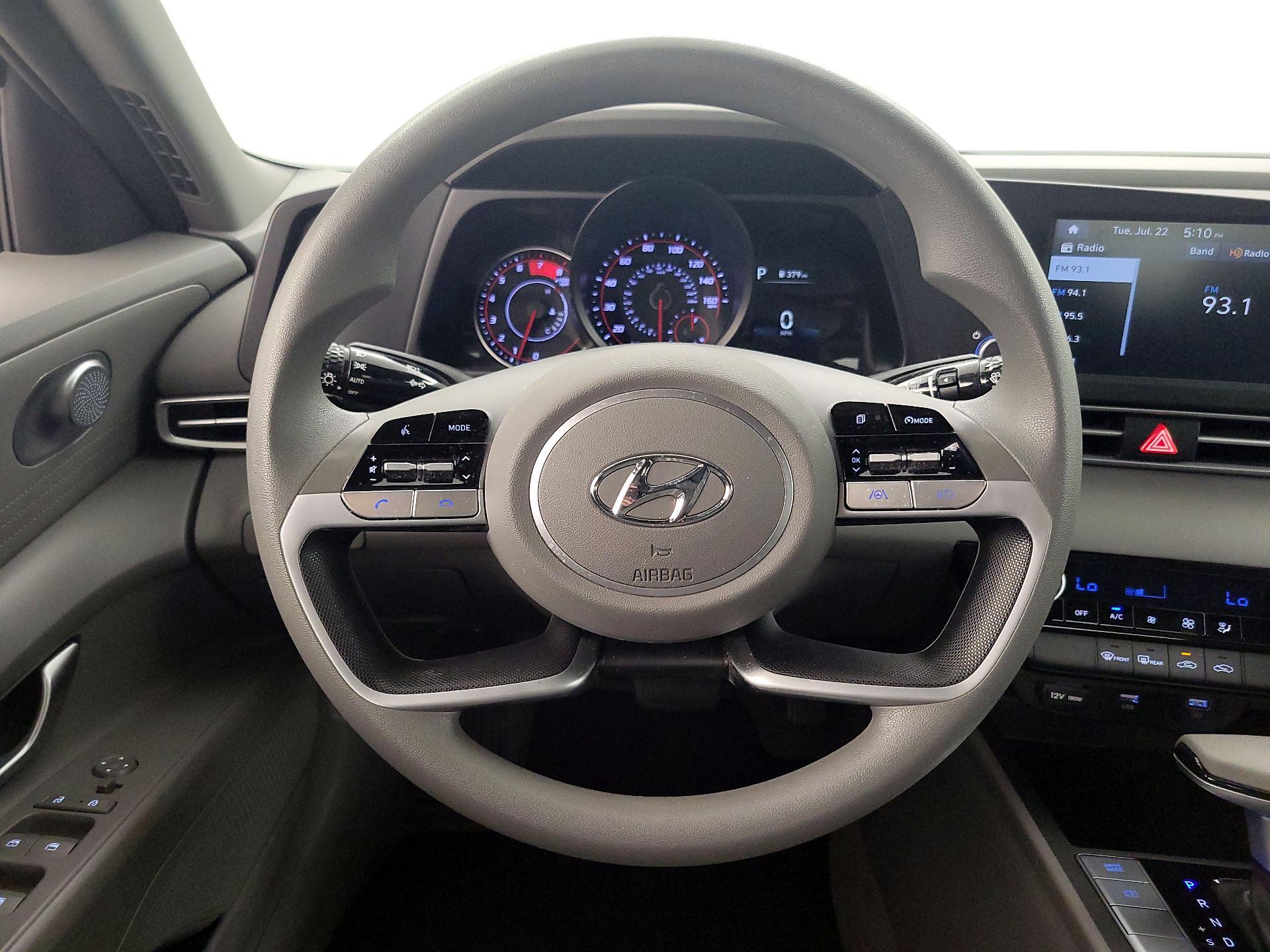 Thumbnail: 2023 Hyundai Elantra - 10