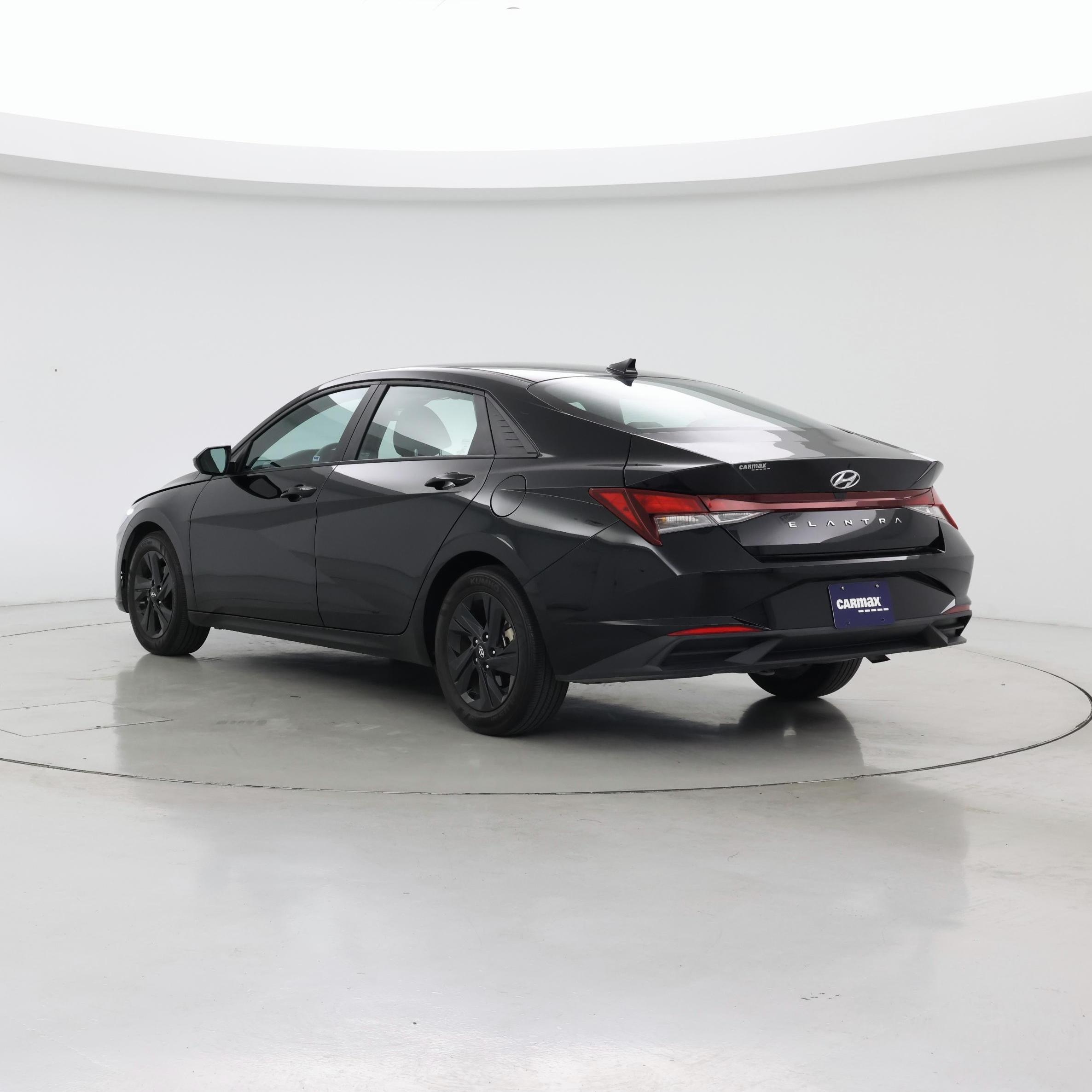 Thumbnail: 2023 Hyundai Elantra - 2