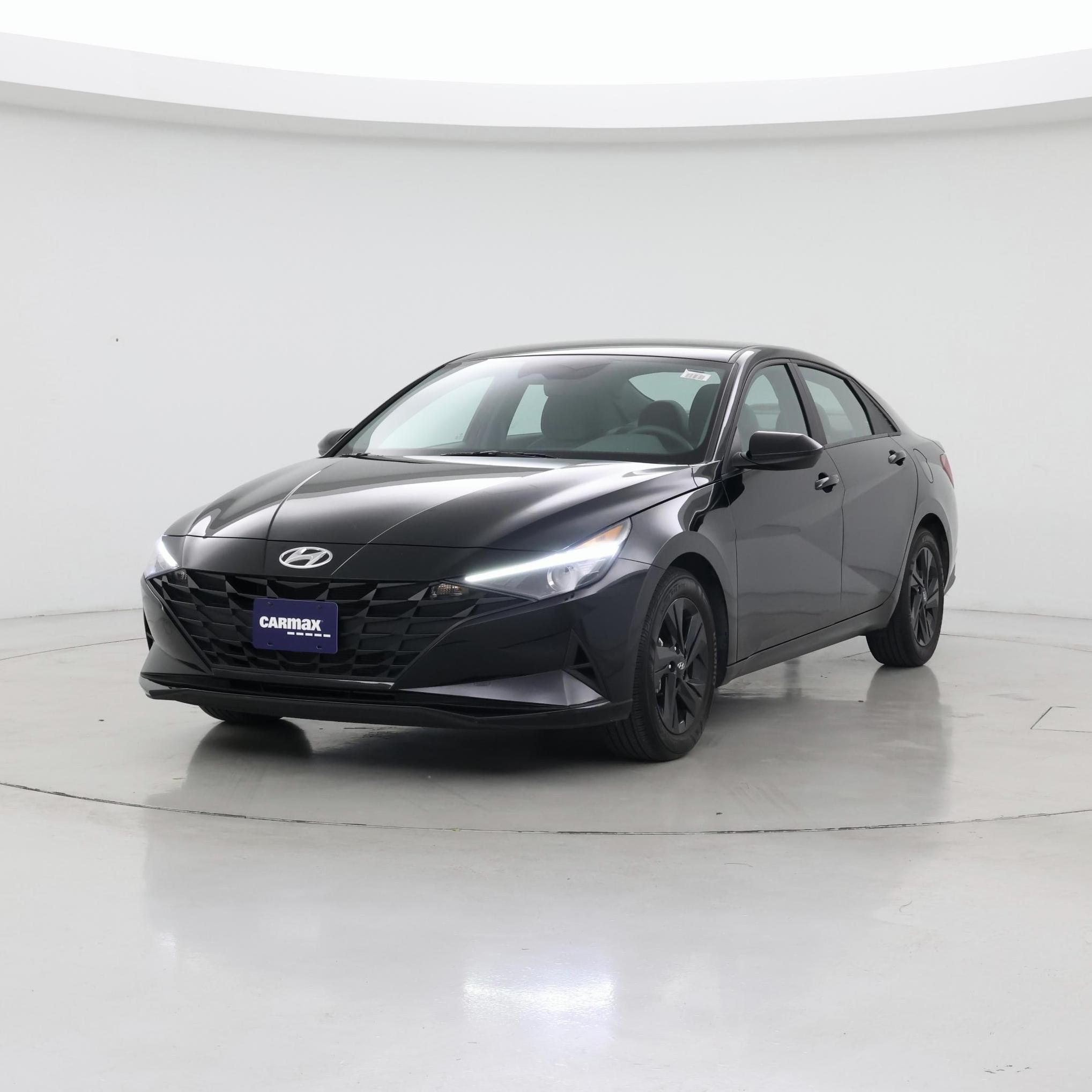 Thumbnail: 2023 Hyundai Elantra - 4