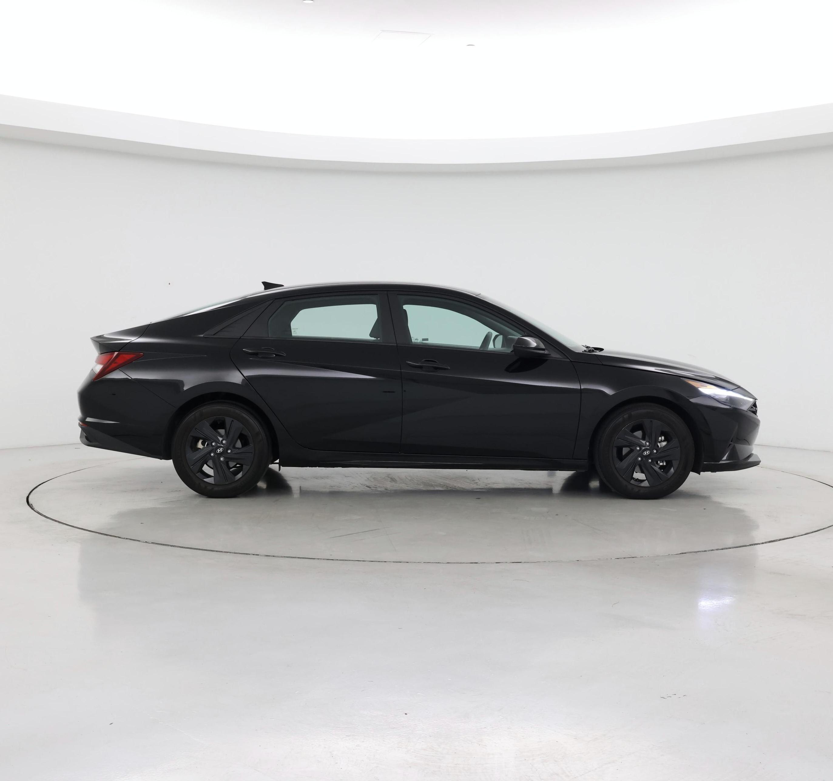 Thumbnail: 2023 Hyundai Elantra - 7