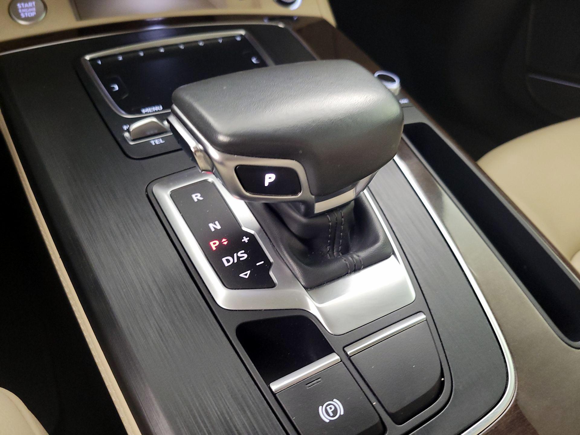Thumbnail: 2019 Audi Q5 - 18