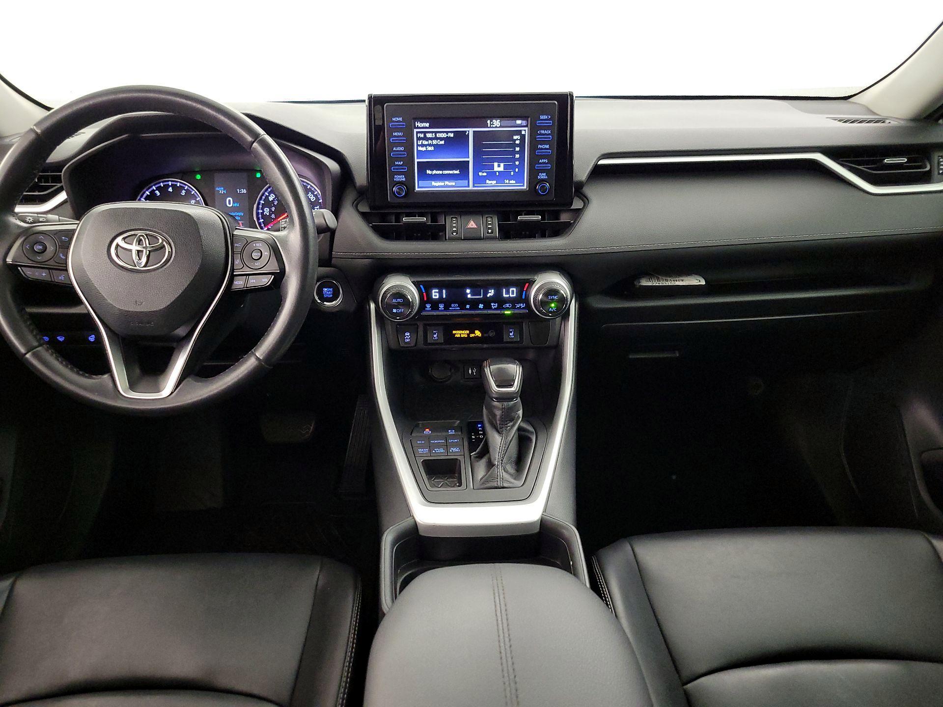 Thumbnail: 2019 Toyota RAV4 - 9