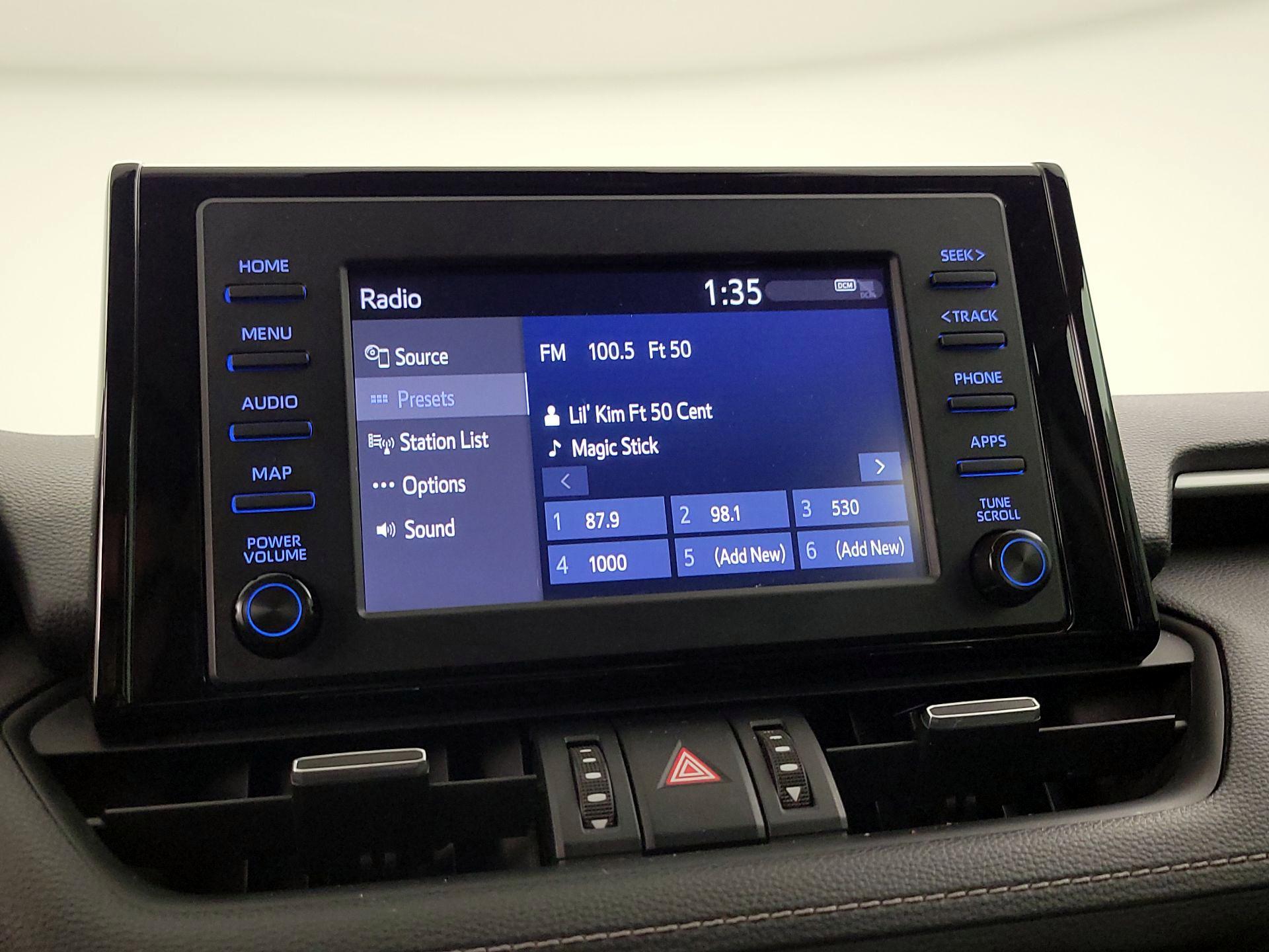 Thumbnail: 2019 Toyota RAV4 - 15