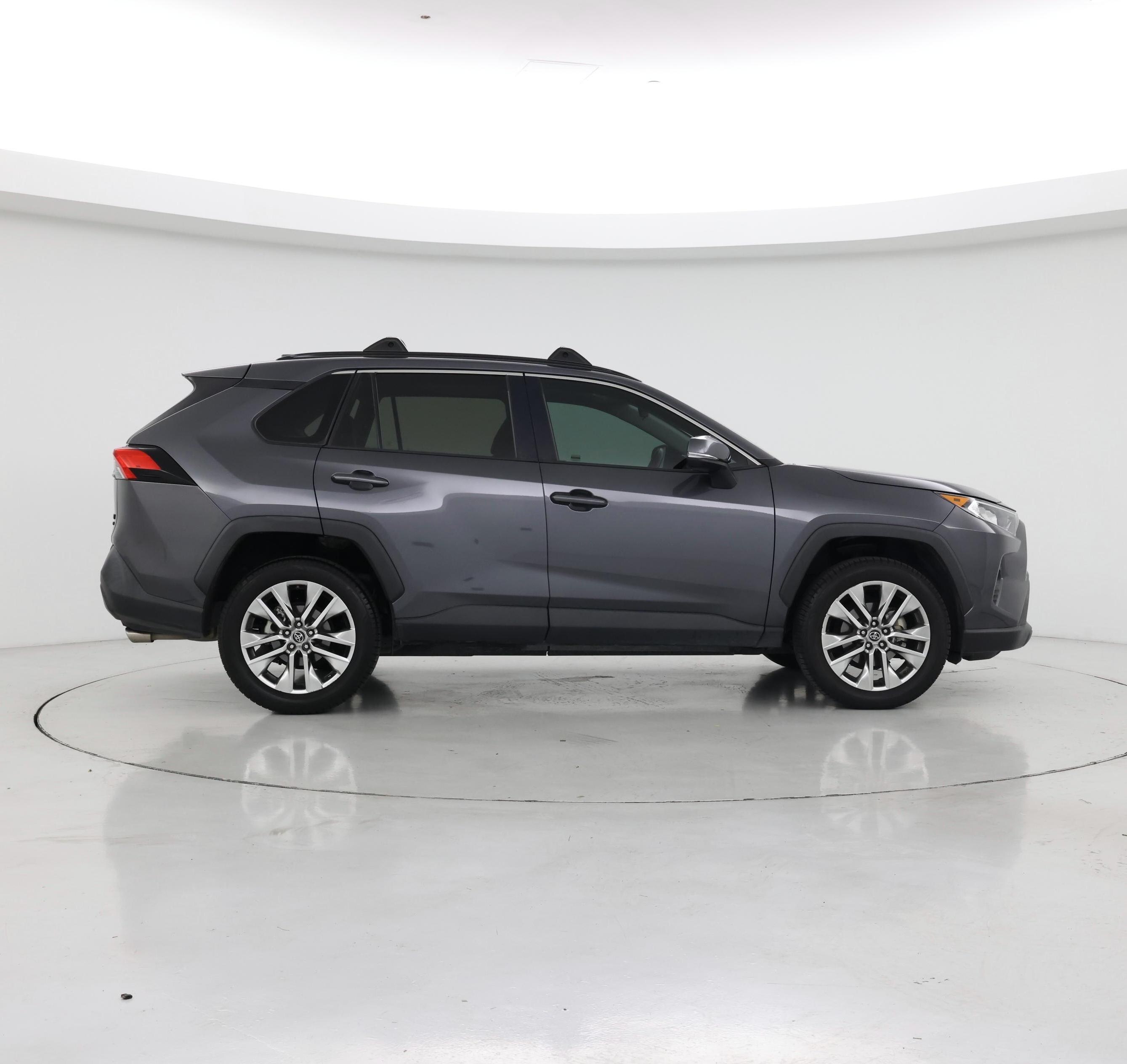 Thumbnail: 2019 Toyota RAV4 - 7