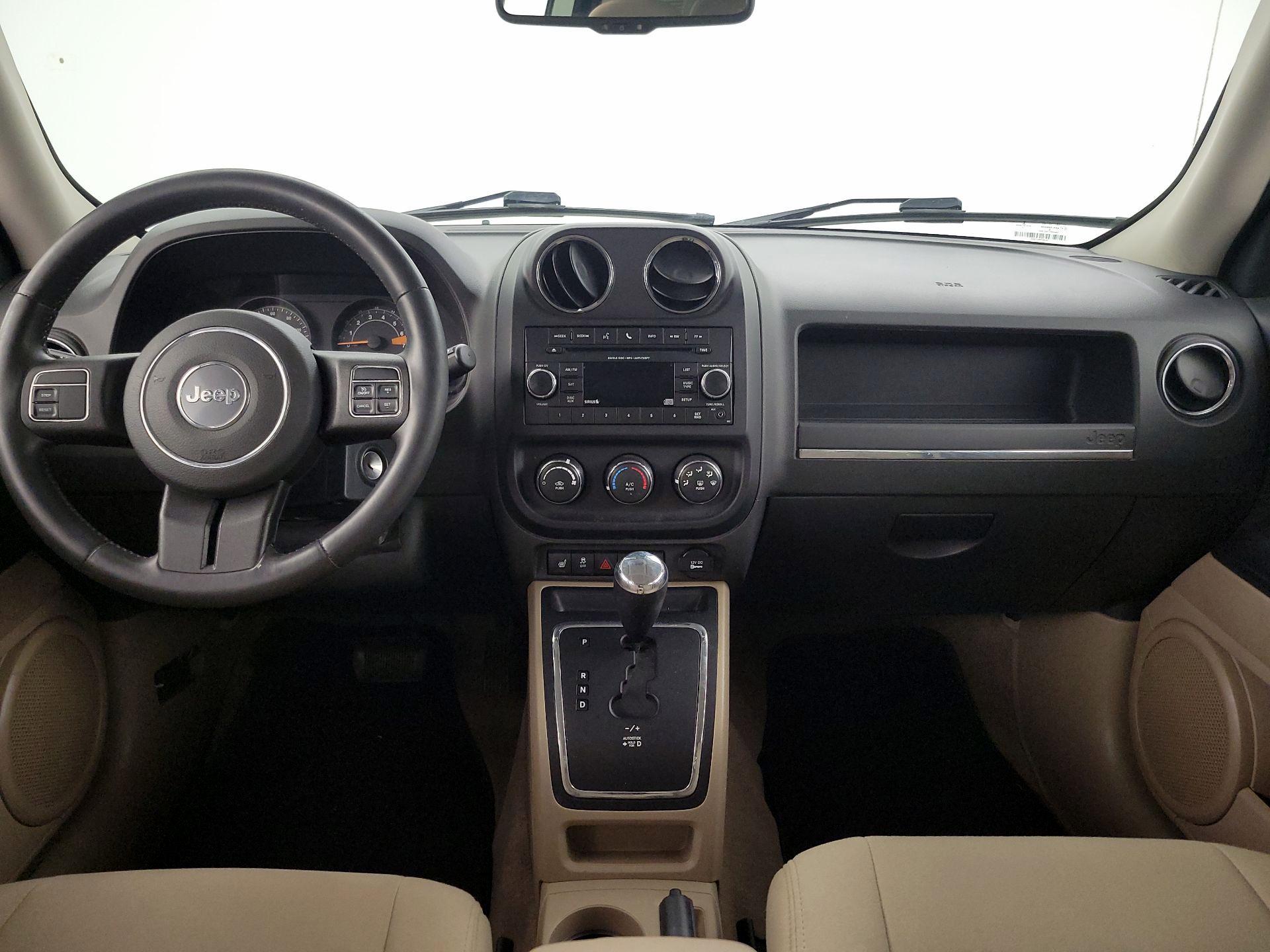 Thumbnail: 2014 Jeep Patriot - 9