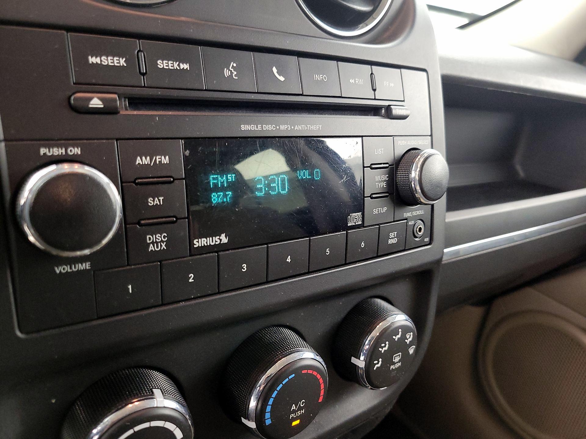 Thumbnail: 2014 Jeep Patriot - 13
