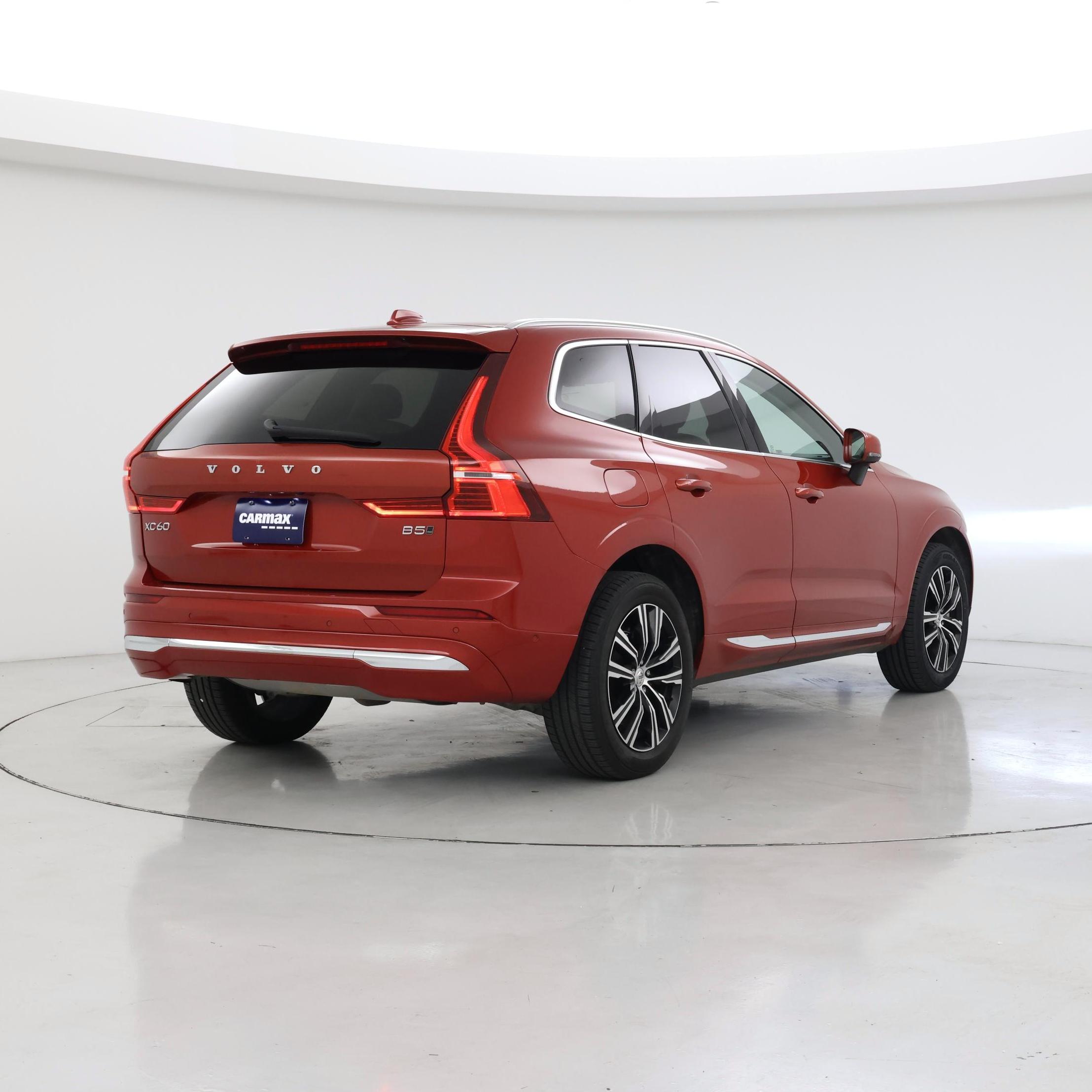 Thumbnail: 2022 Volvo XC60 - 8
