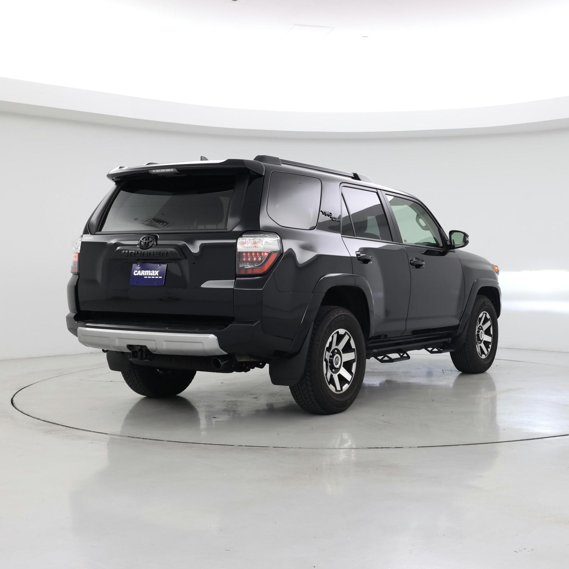 Thumbnail: 2023 Toyota 4Runner - 8