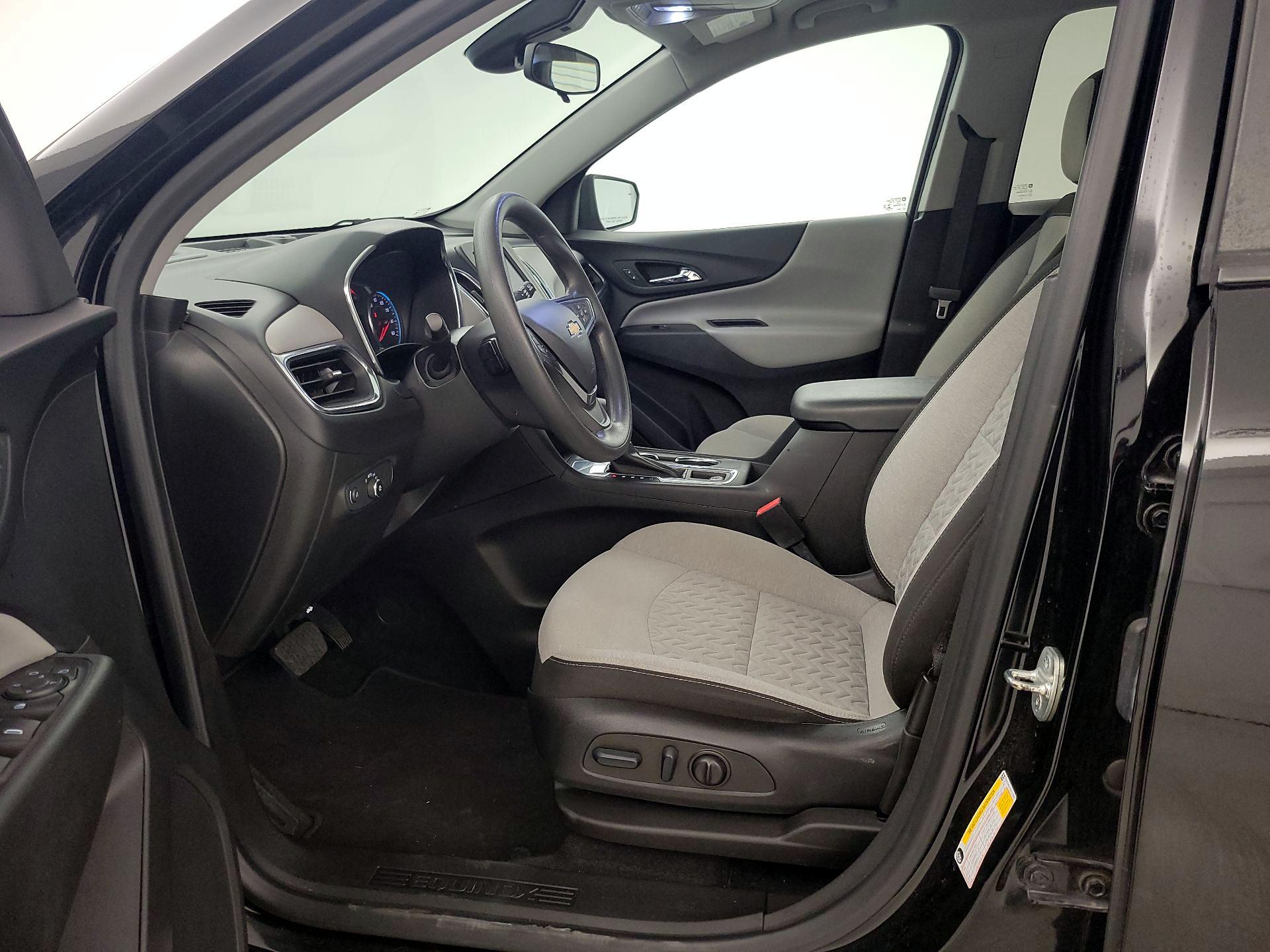 Thumbnail: 2022 Chevrolet Equinox - 11