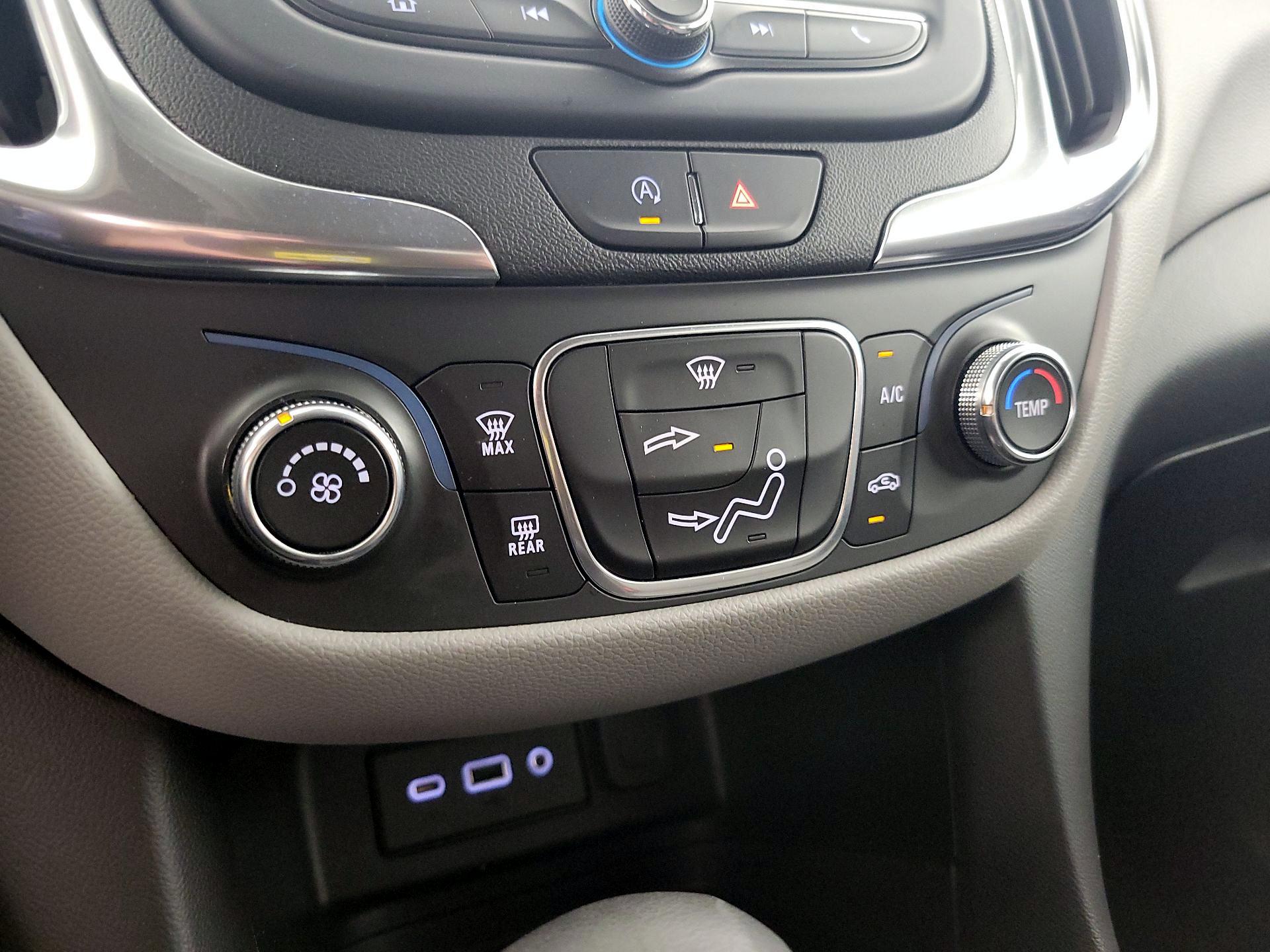Thumbnail: 2022 Chevrolet Equinox - 16