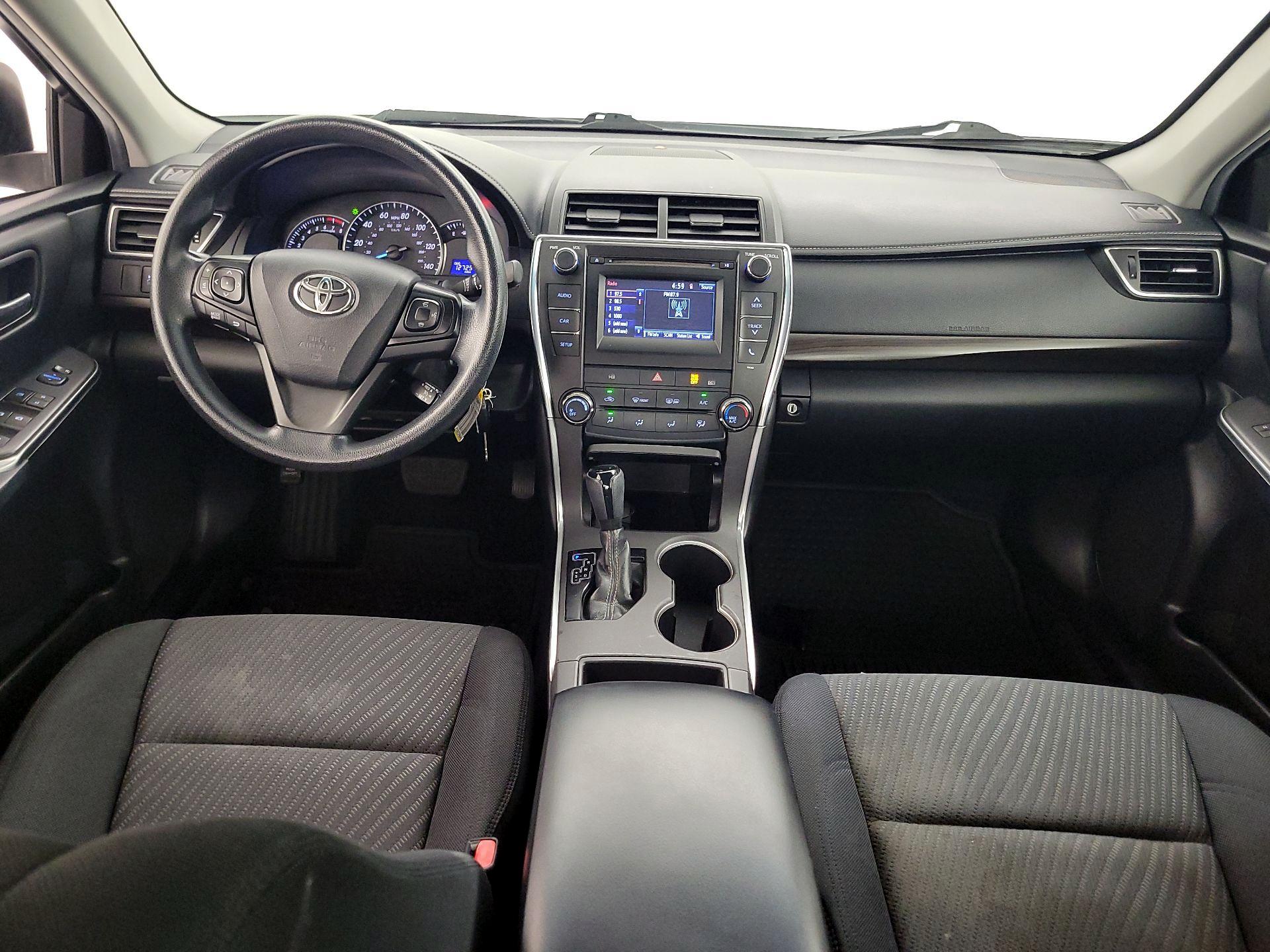 Thumbnail: 2015 Toyota Camry - 9