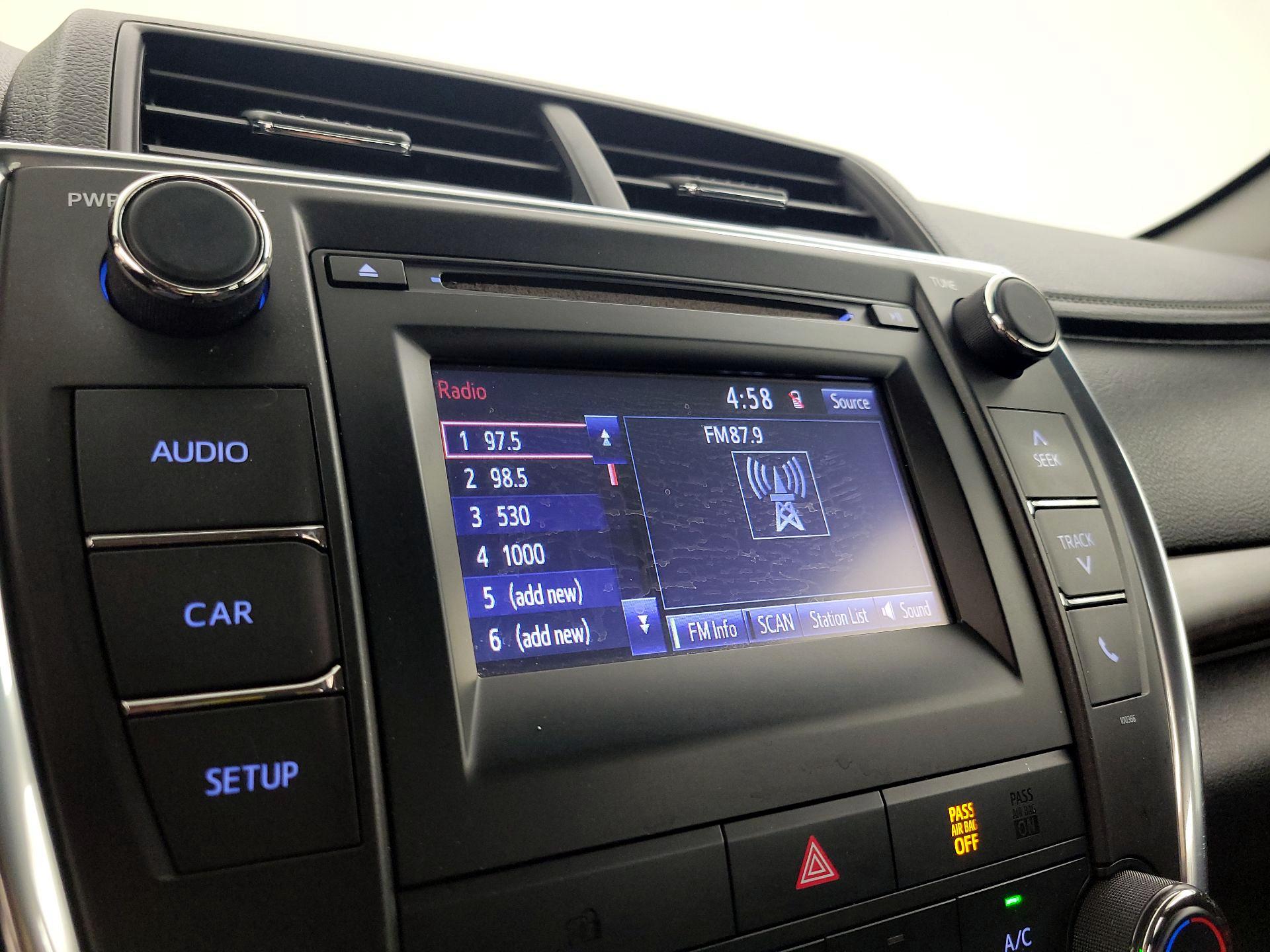 Thumbnail: 2015 Toyota Camry - 15