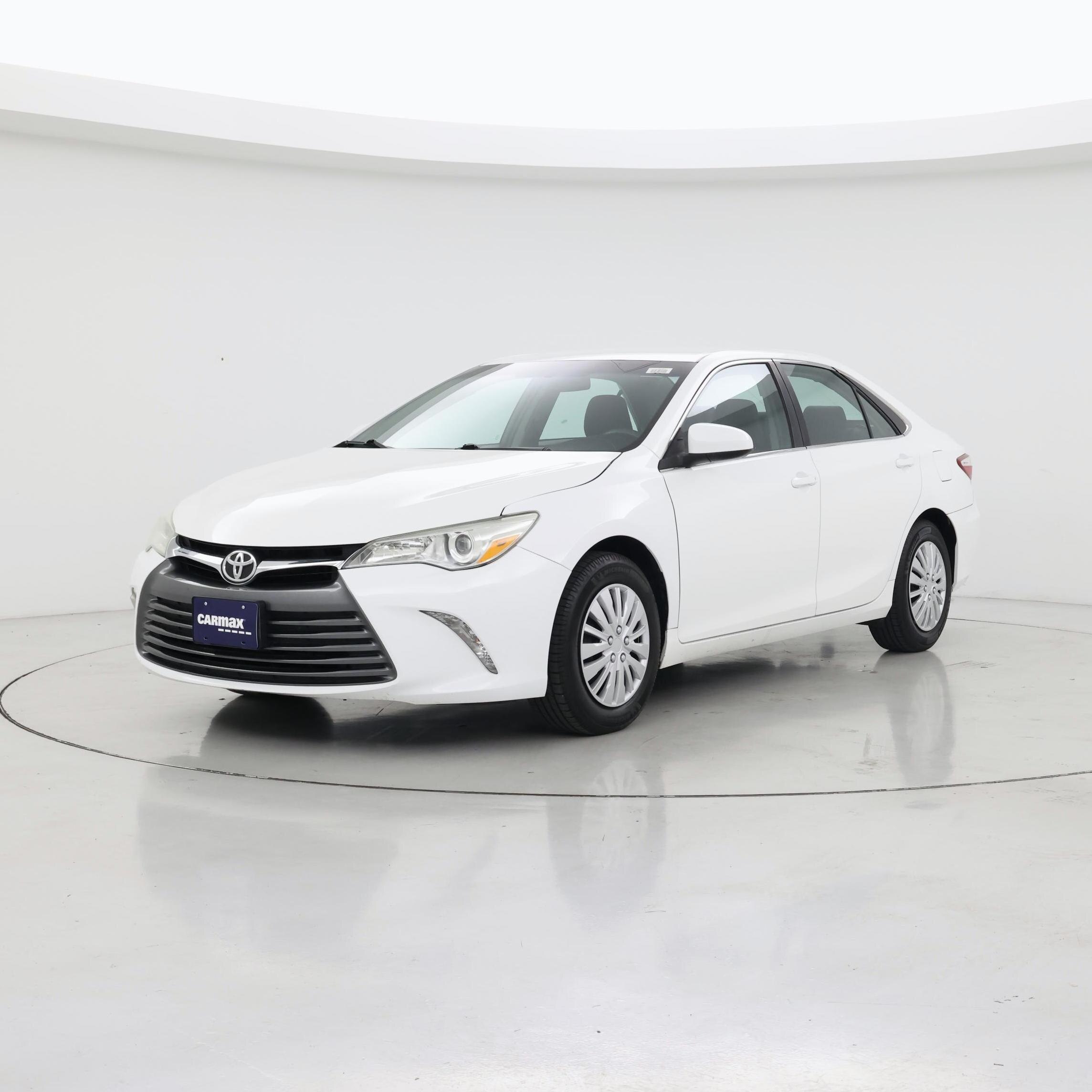 Thumbnail: 2015 Toyota Camry - 4