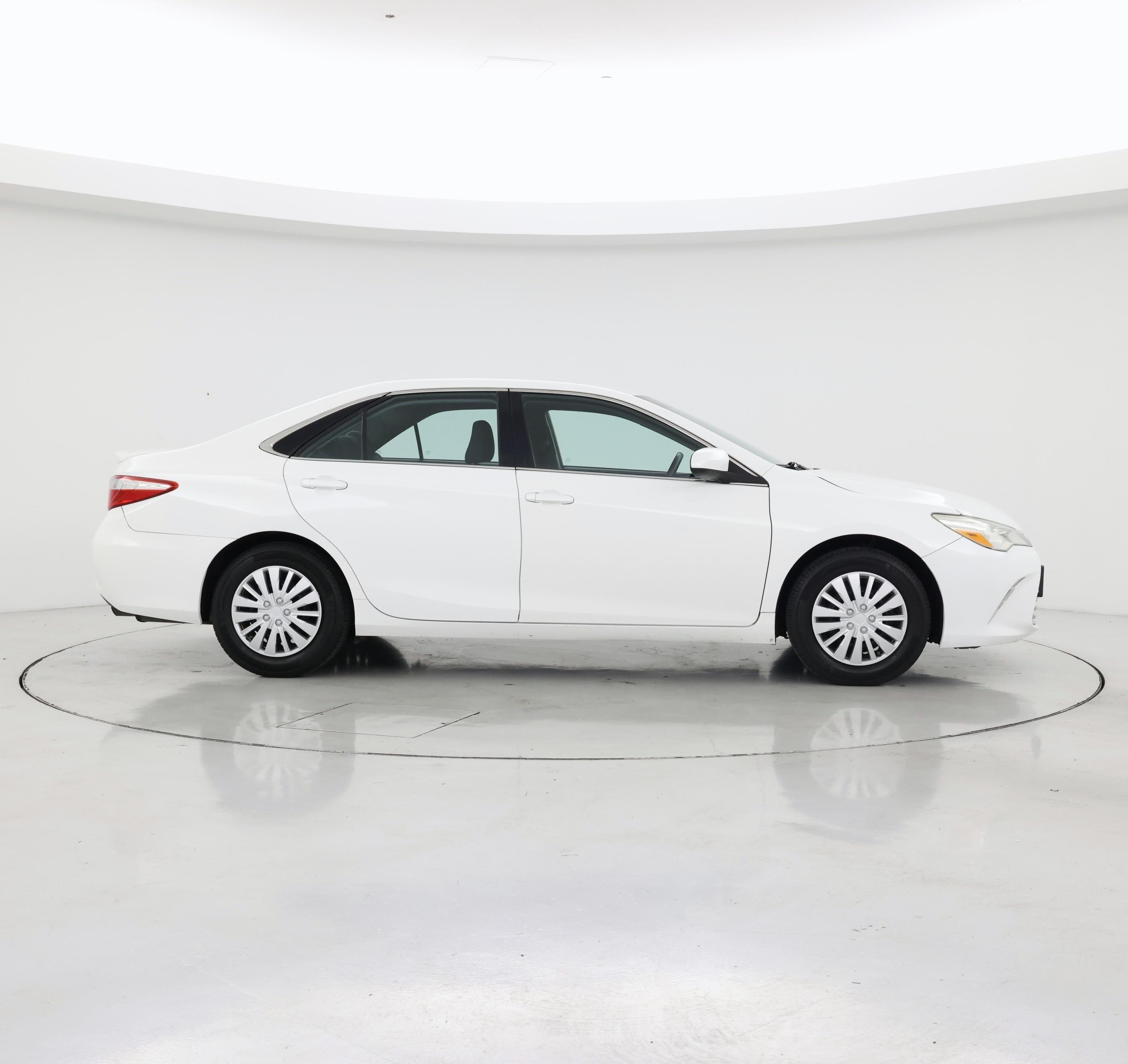 Thumbnail: 2015 Toyota Camry - 7