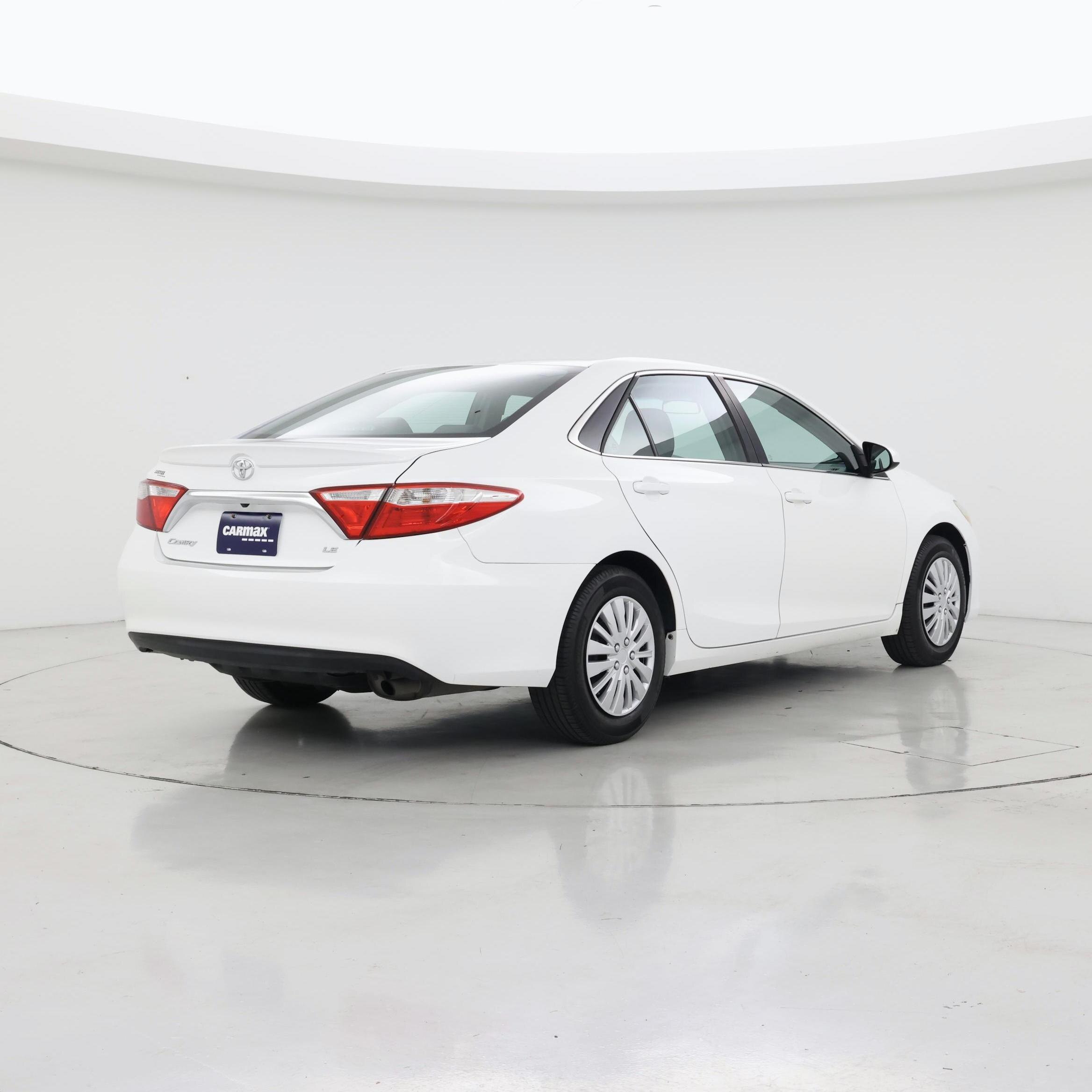 Thumbnail: 2015 Toyota Camry - 8