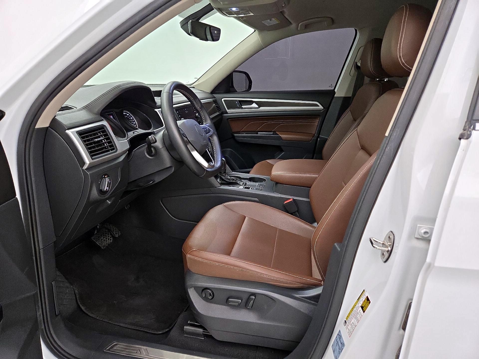Thumbnail: 2021 Volkswagen Atlas - 11