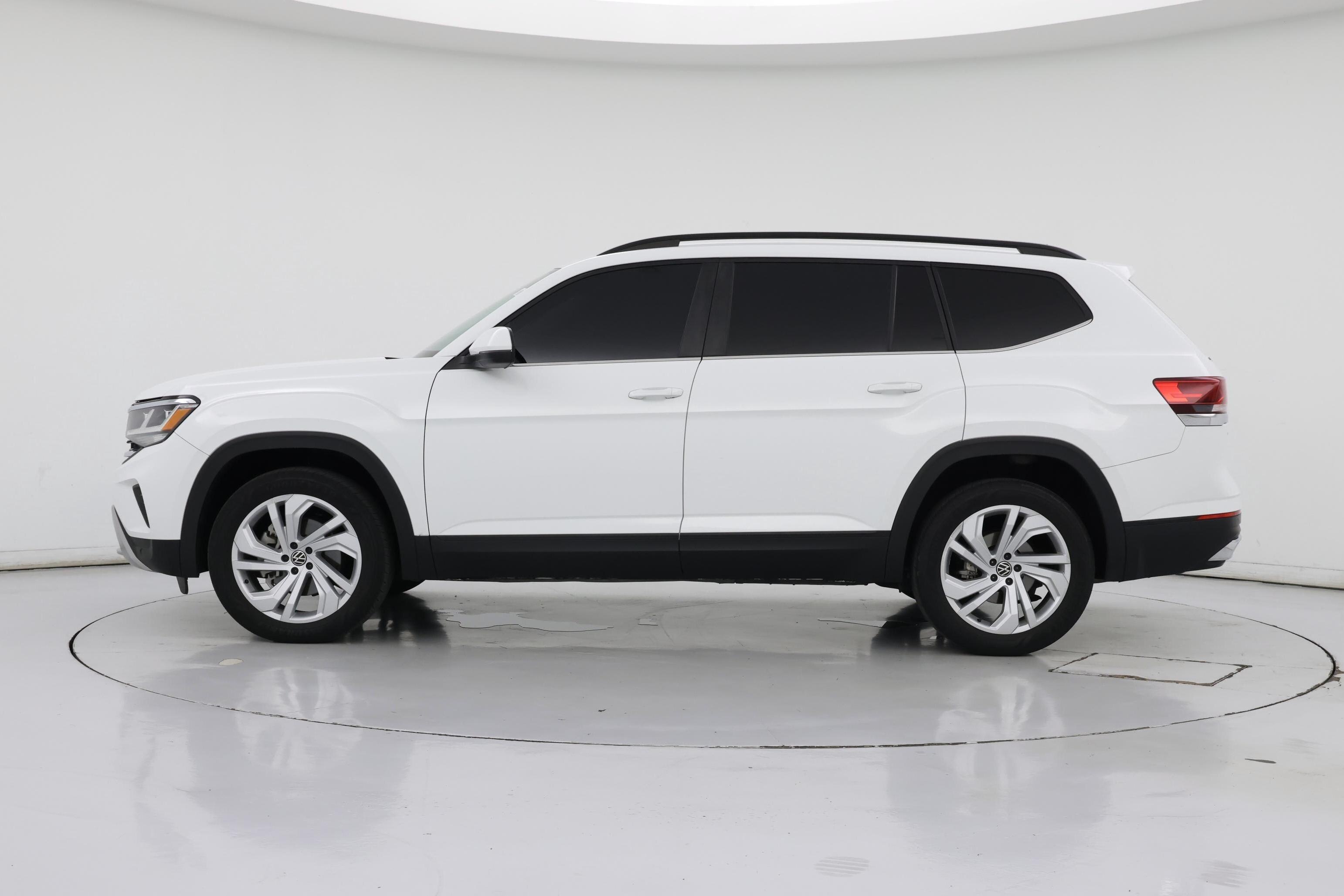 Thumbnail: 2021 Volkswagen Atlas - 3