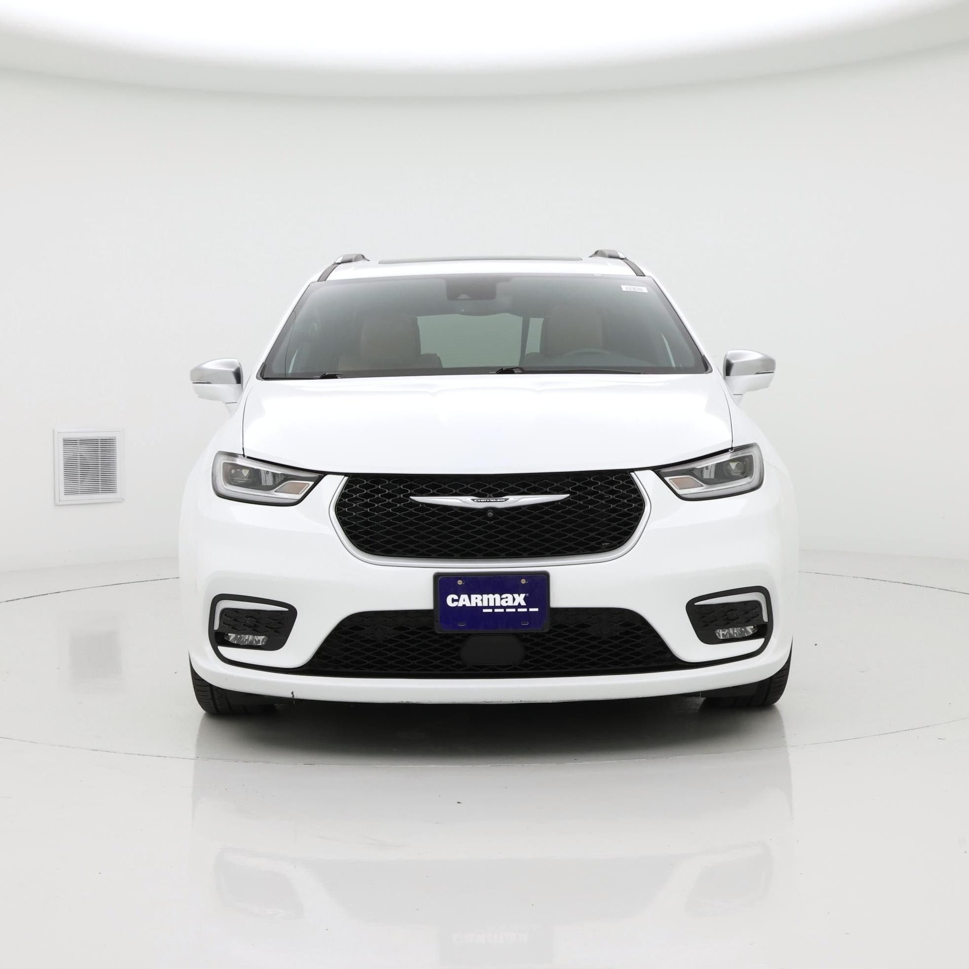 Thumbnail: 2022 Chrysler Pacifica - 5