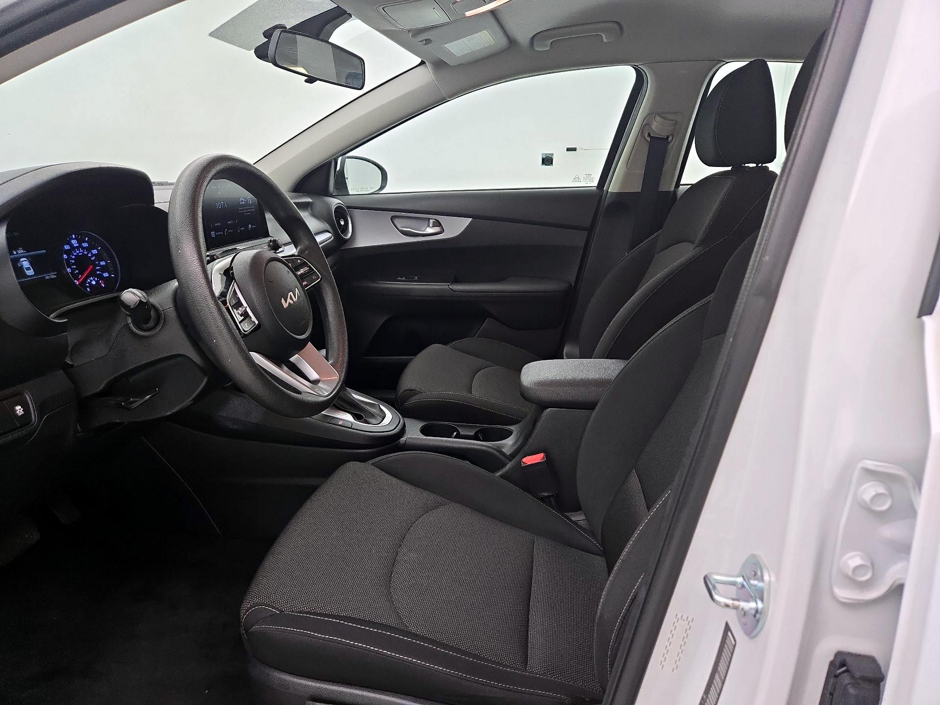 Thumbnail: 2023 Kia Forte - 11