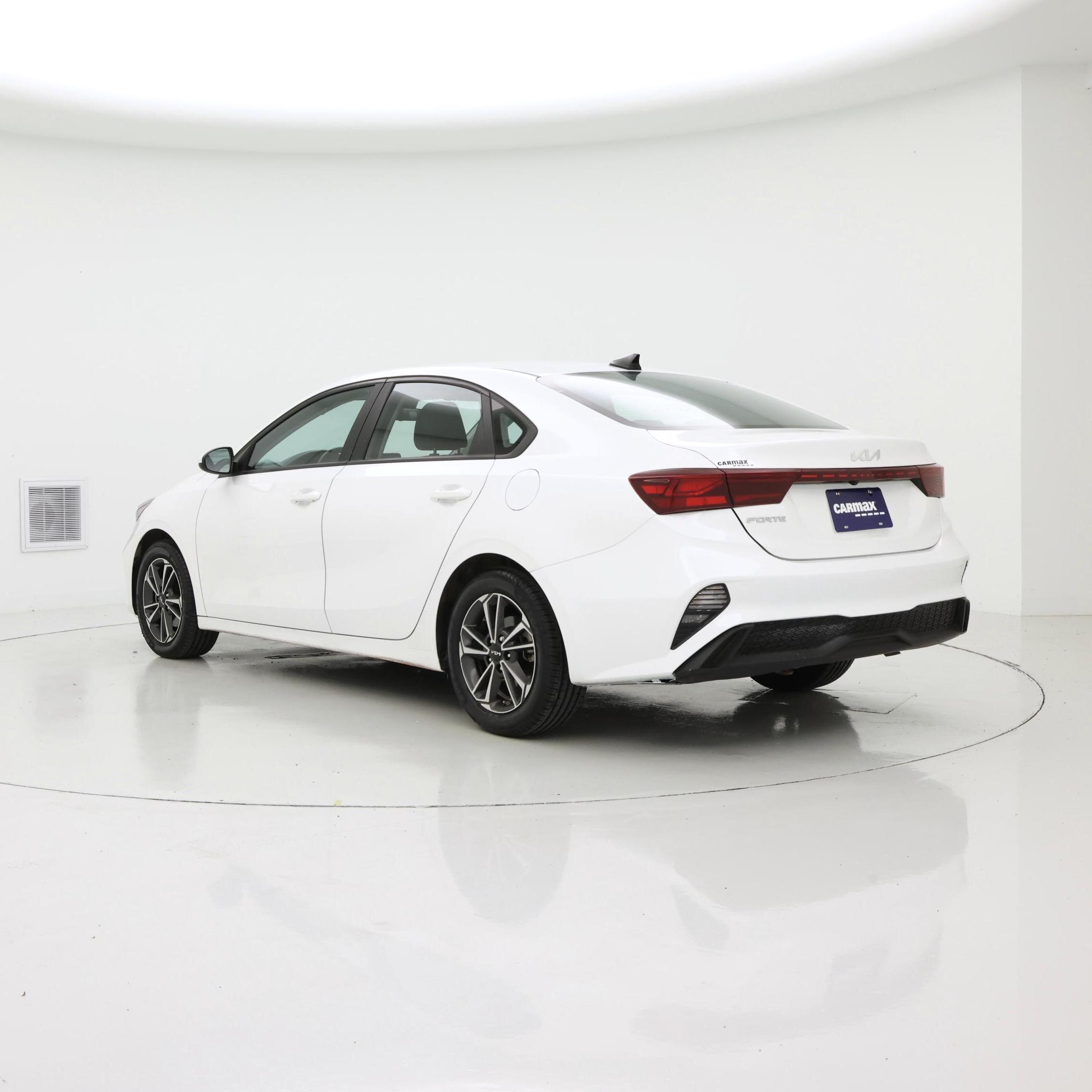 Thumbnail: 2023 Kia Forte - 2