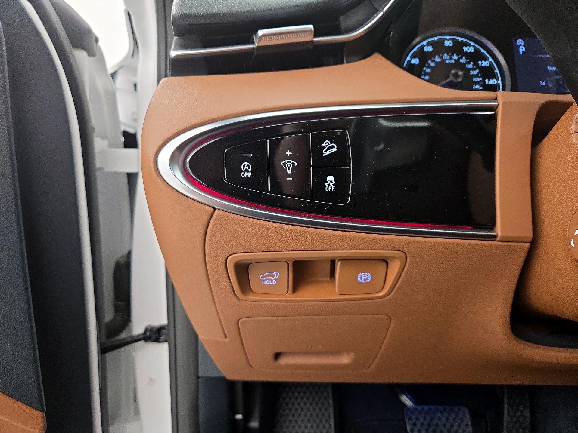 Thumbnail: 2023 Genesis GV70 - 13
