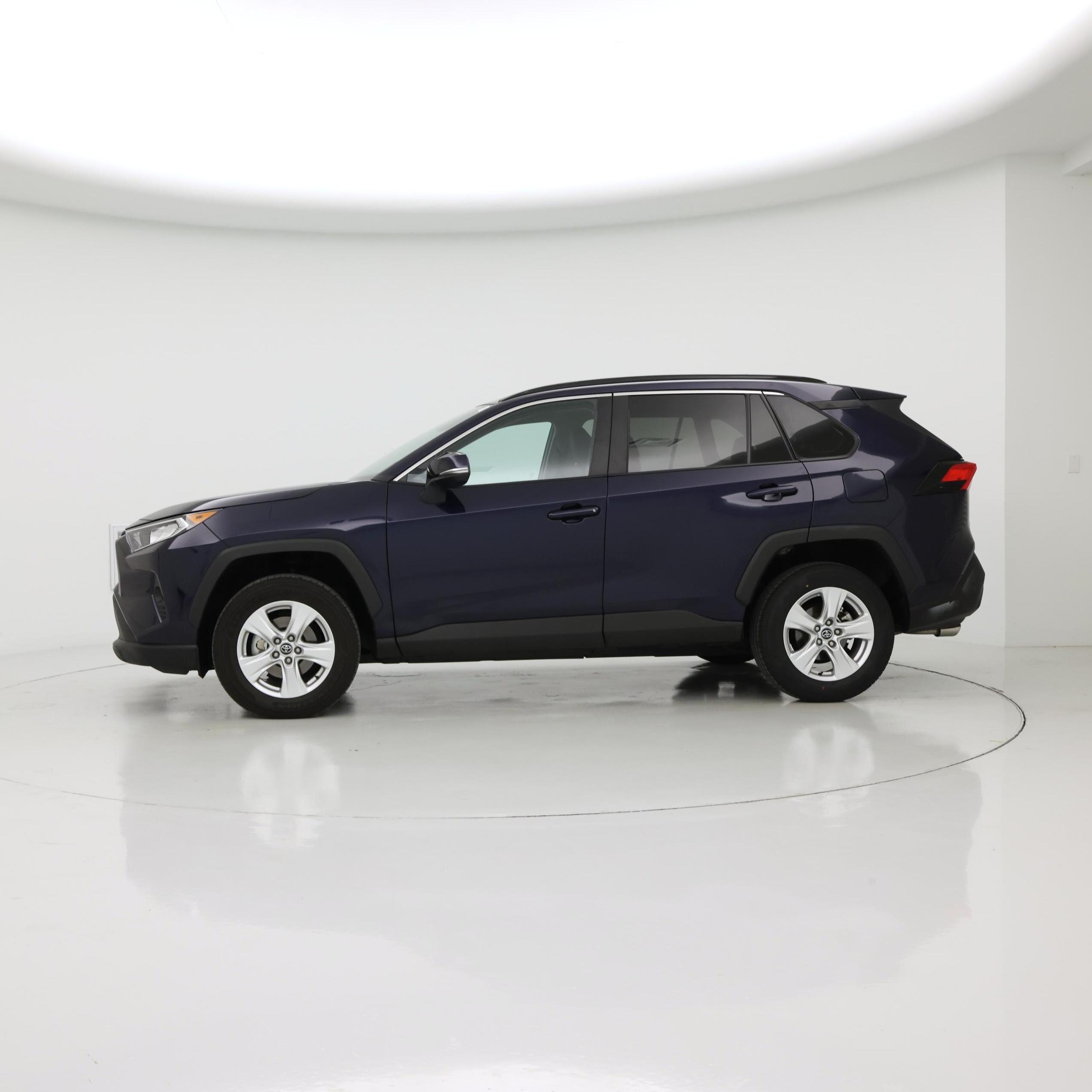 Thumbnail: 2020 Toyota RAV4 - 3