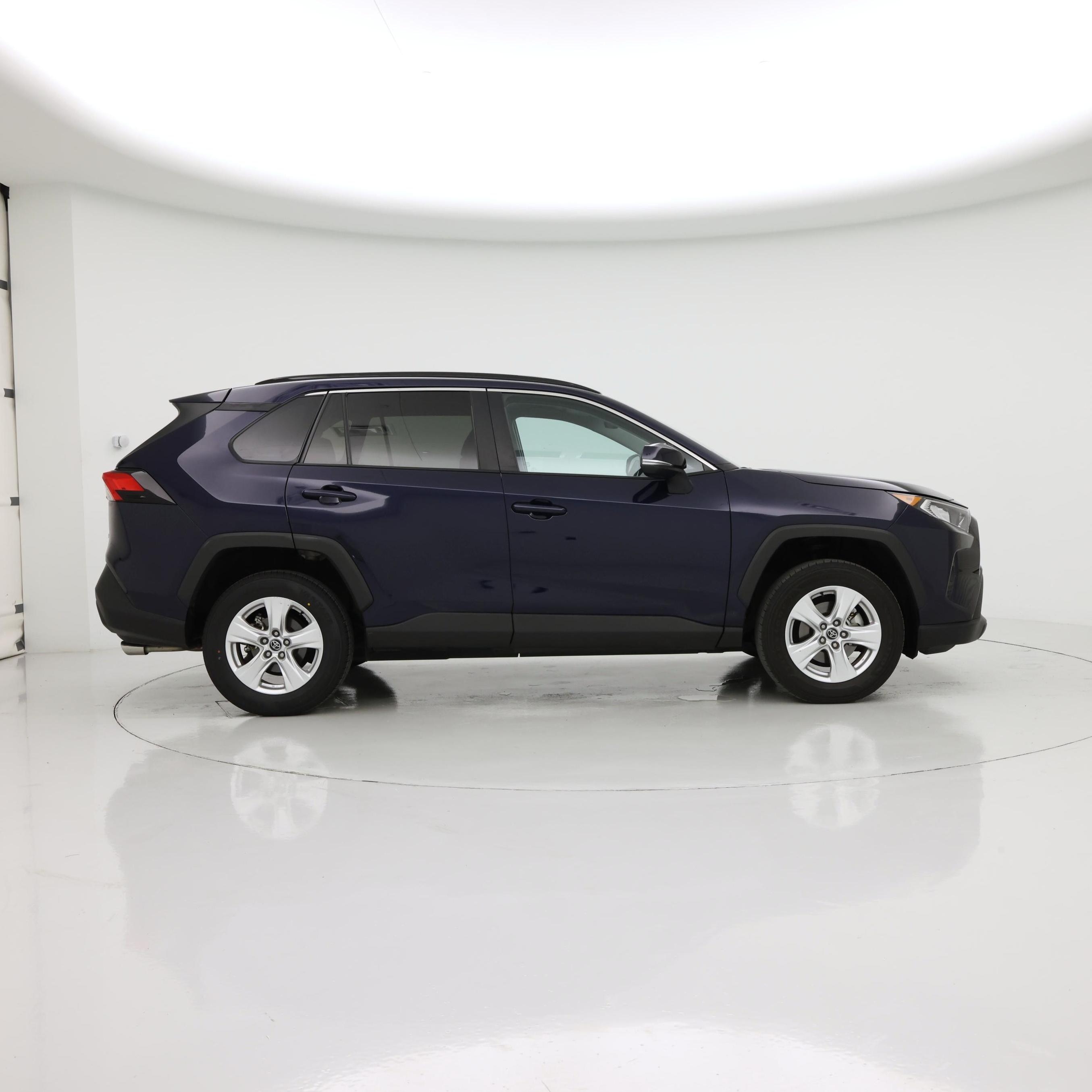 Thumbnail: 2020 Toyota RAV4 - 7