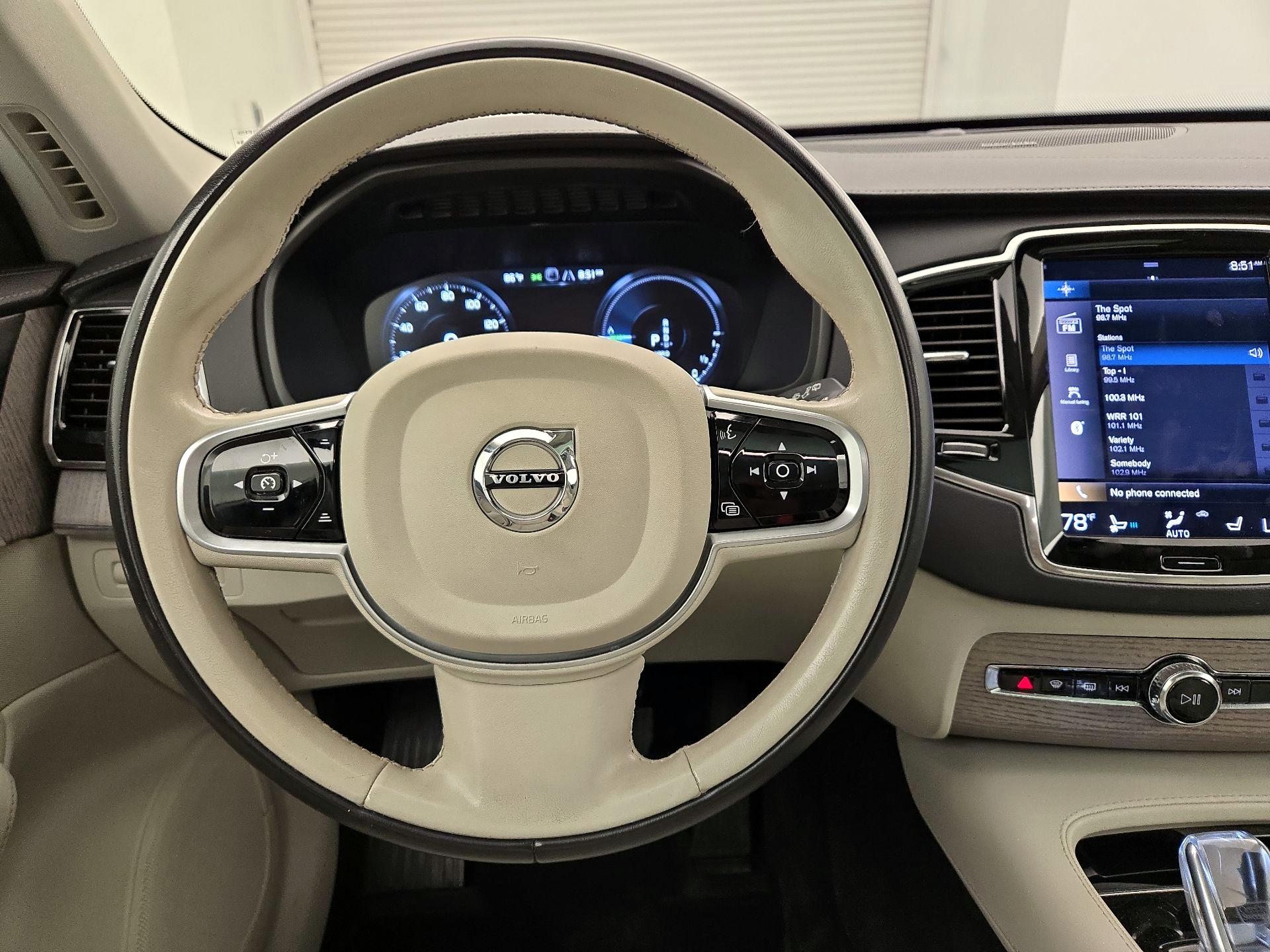 Thumbnail: 2021 Volvo XC90 - 10