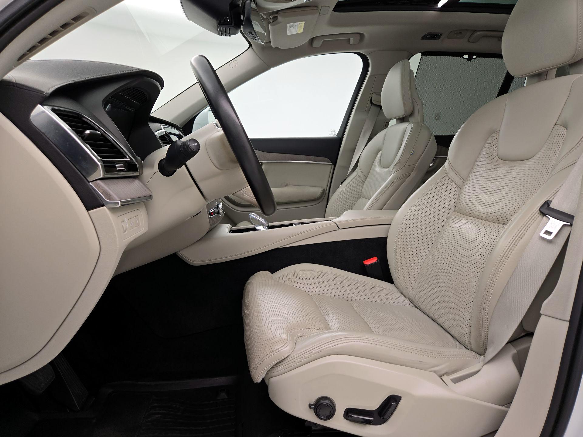 Thumbnail: 2021 Volvo XC90 - 11