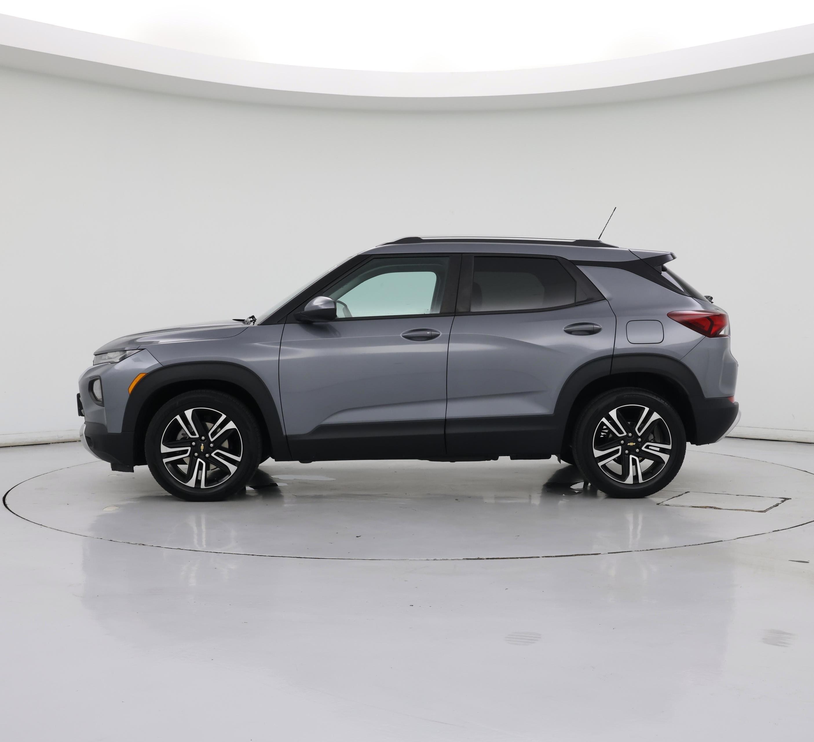 Thumbnail: 2022 Chevrolet TrailBlazer - 3