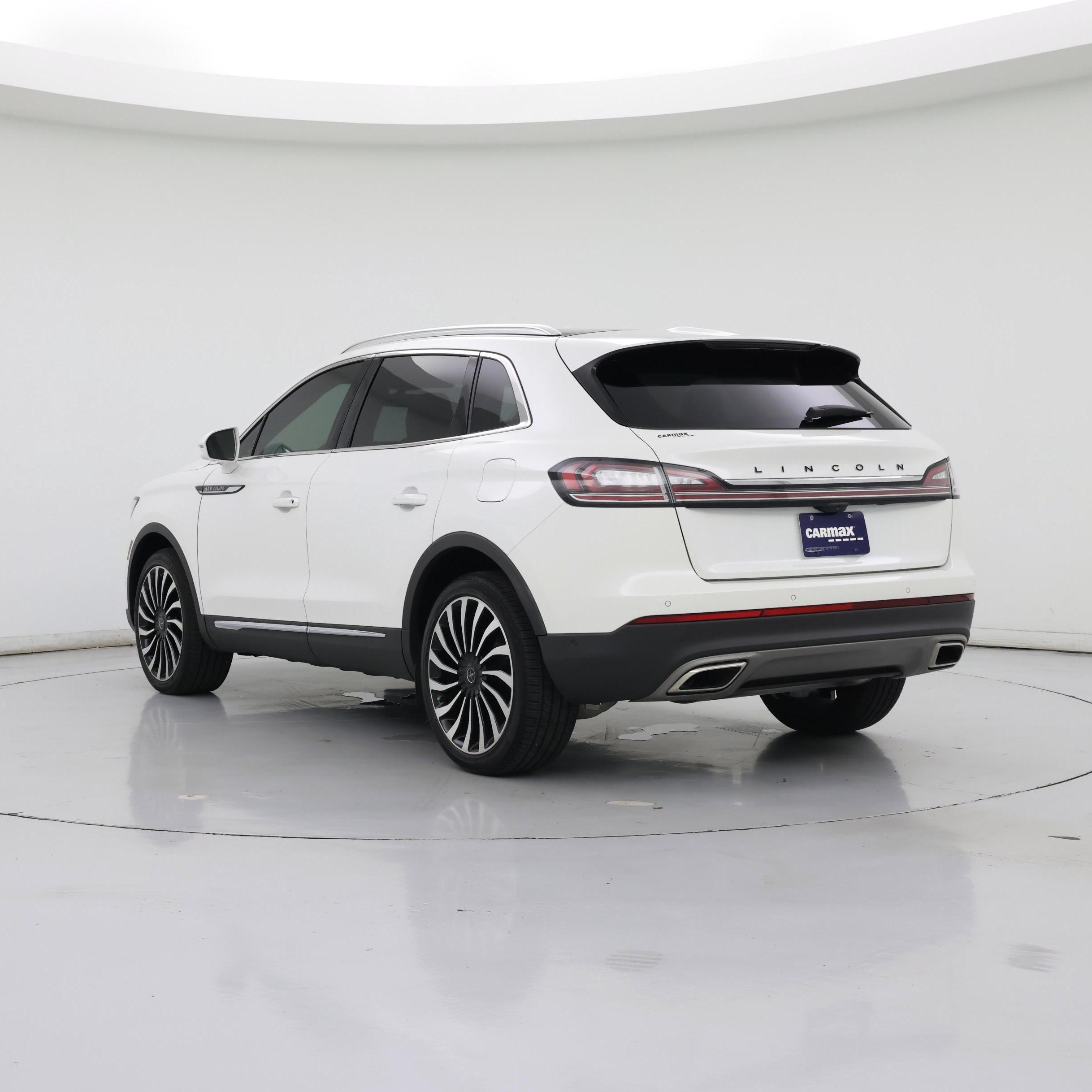 Thumbnail: 2022 Lincoln Nautilus - 2