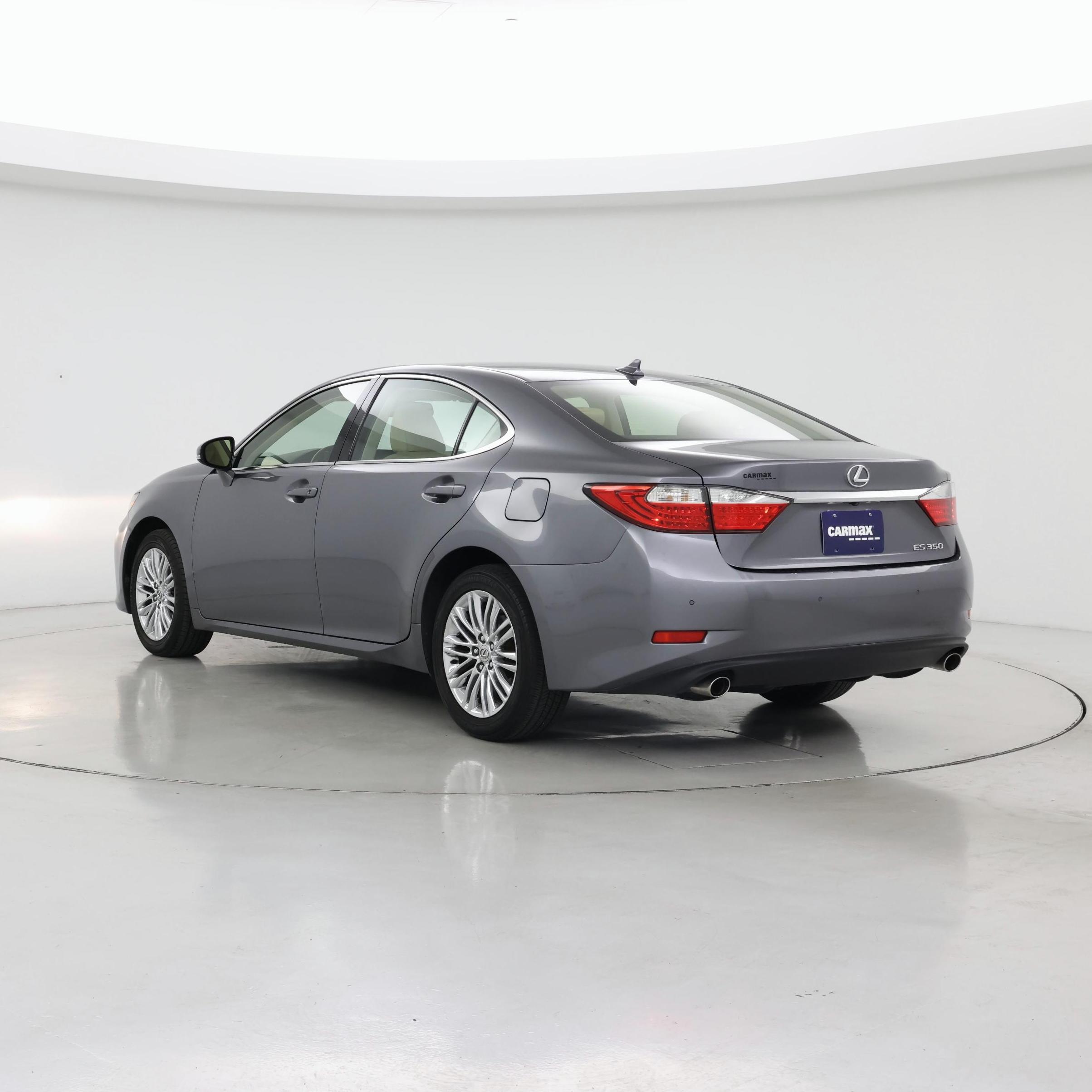 Thumbnail: 2013 Lexus ES - 2