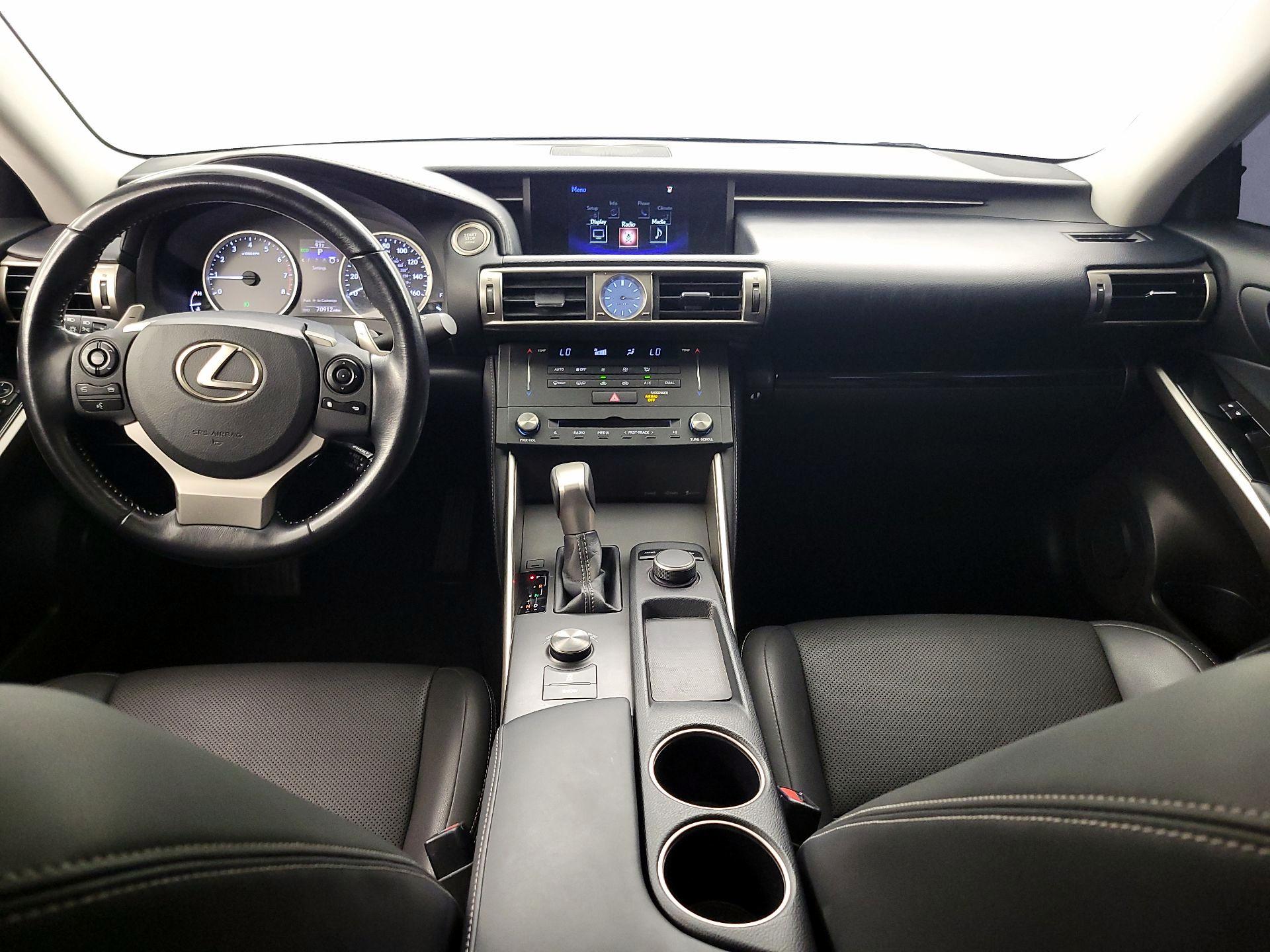 Thumbnail: 2015 Lexus IS - 9