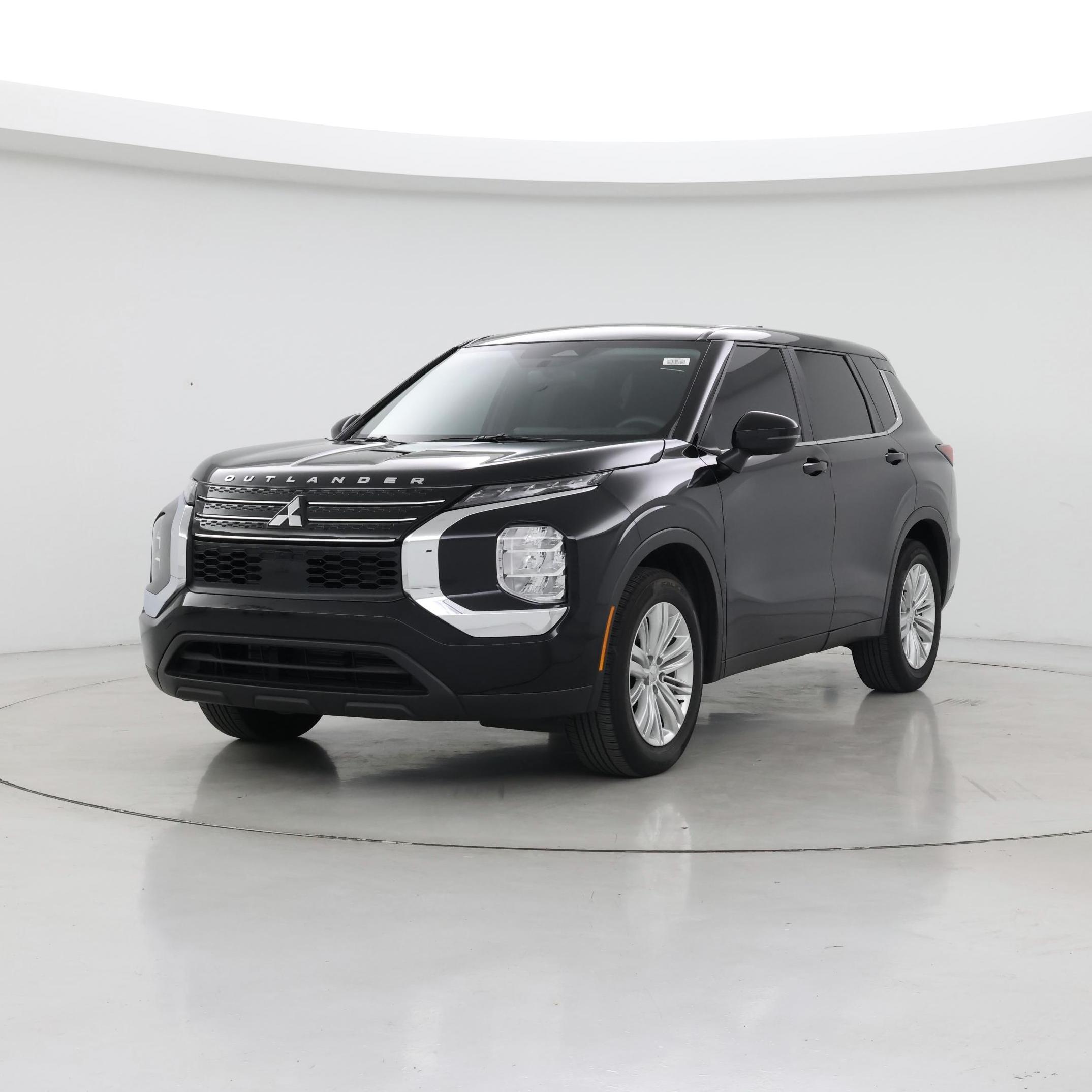 Thumbnail: 2024 Mitsubishi Outlander - 4