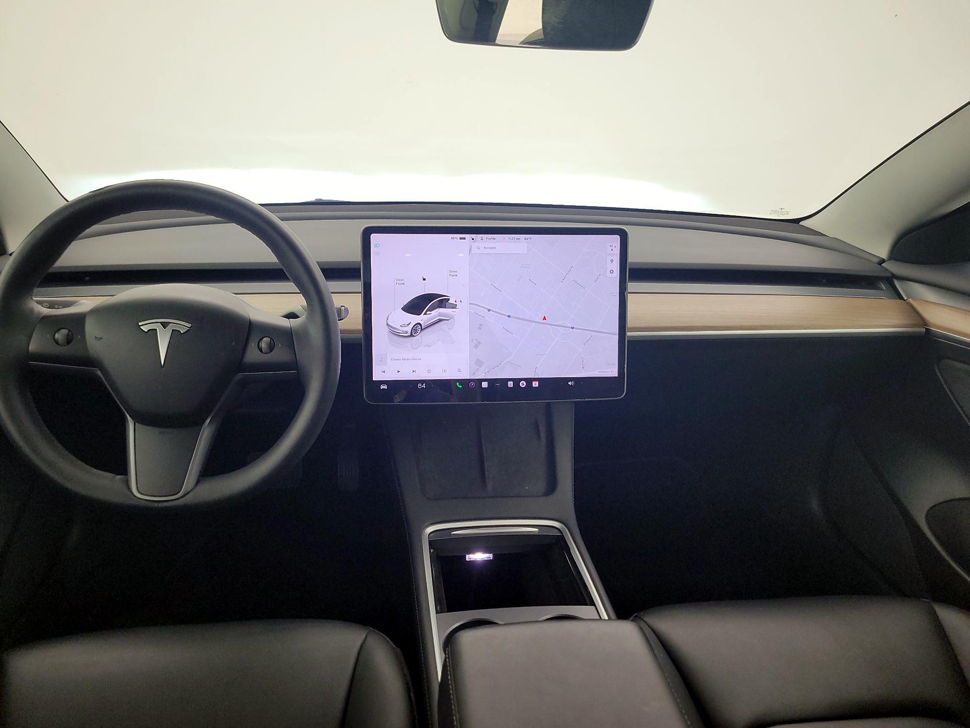 Thumbnail: 2023 Tesla Model 3 - 9
