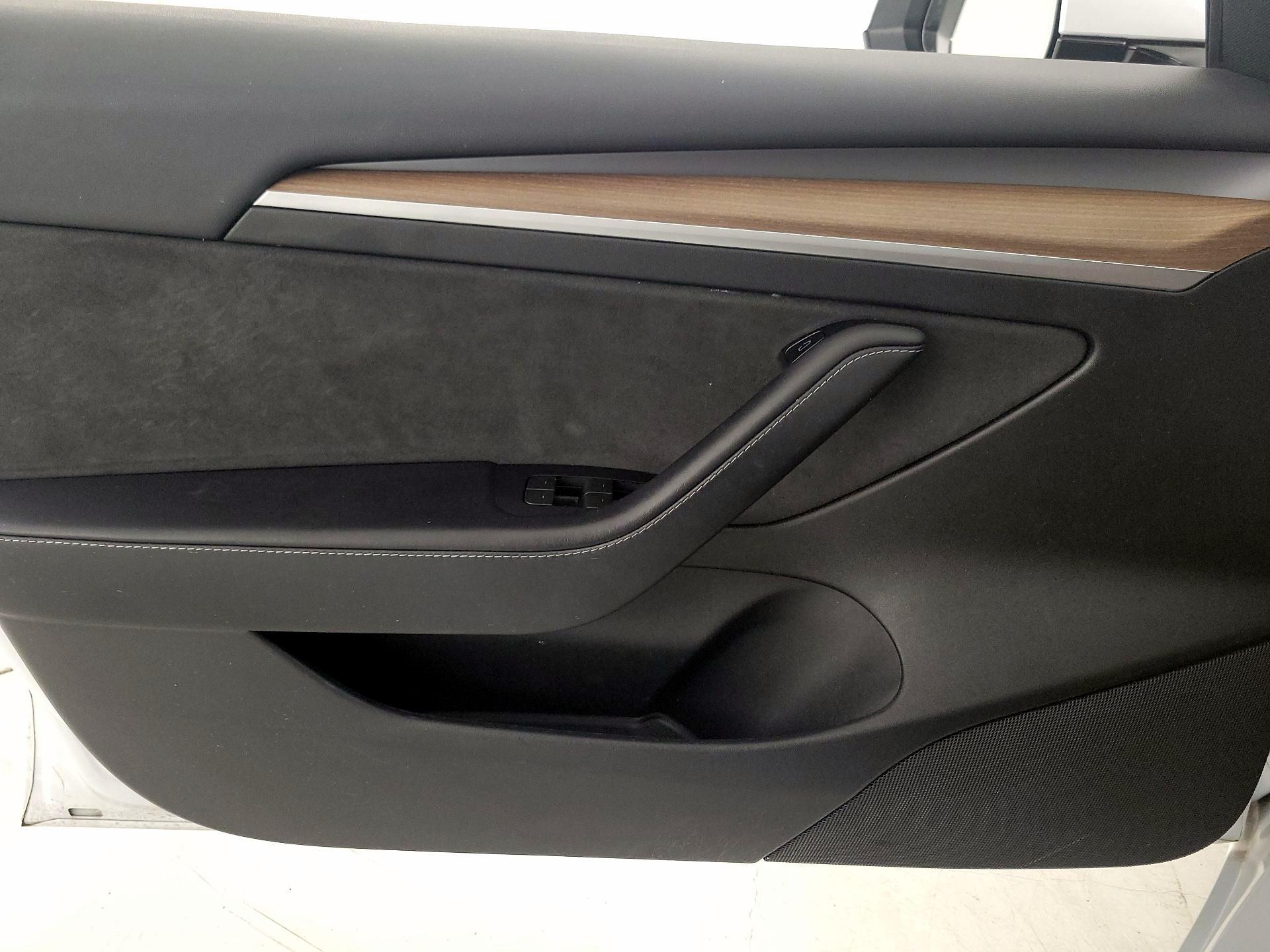 Thumbnail: 2023 Tesla Model 3 - 12