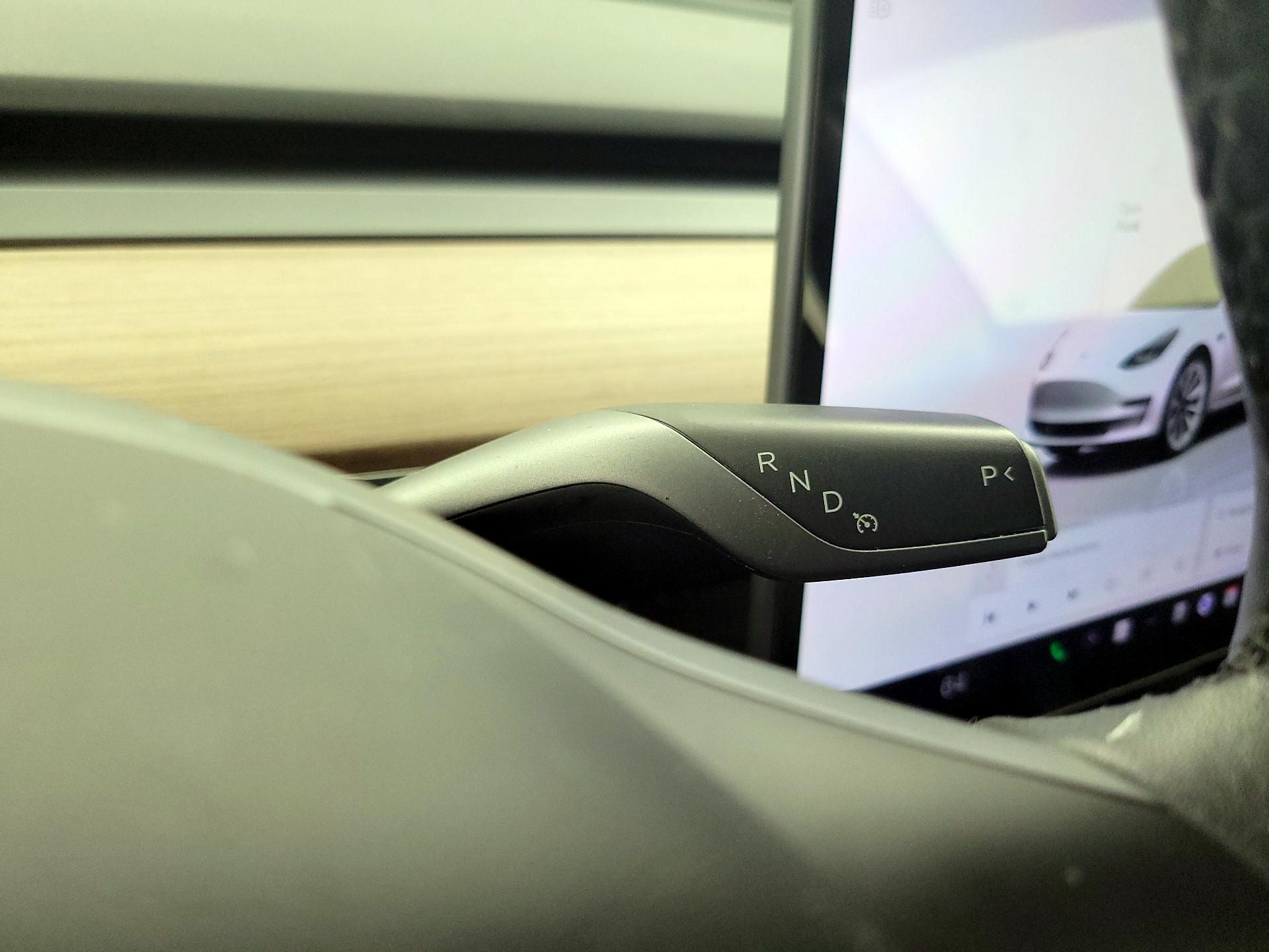 Thumbnail: 2023 Tesla Model 3 - 17