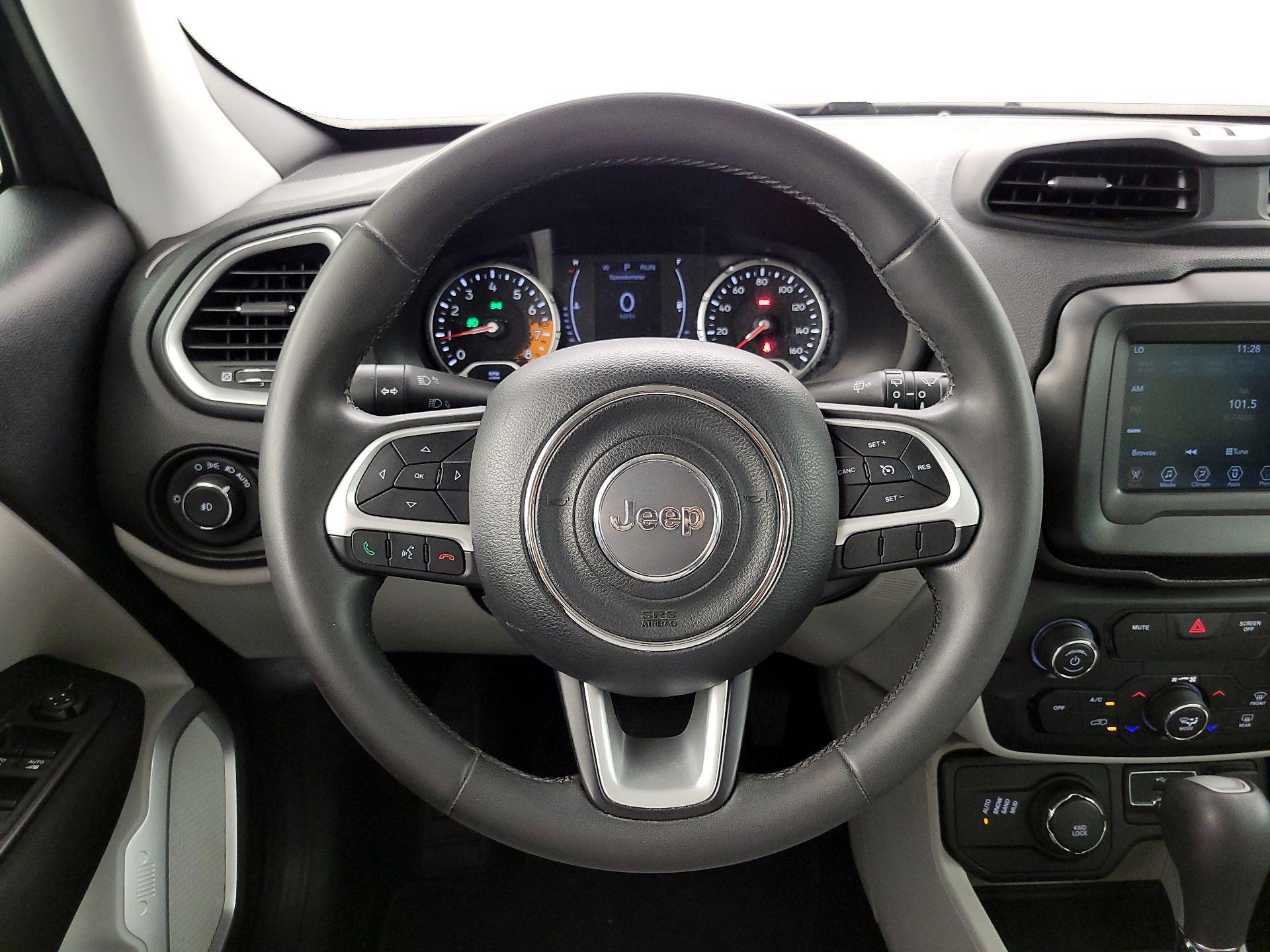 Thumbnail: 2018 Jeep Renegade - 10