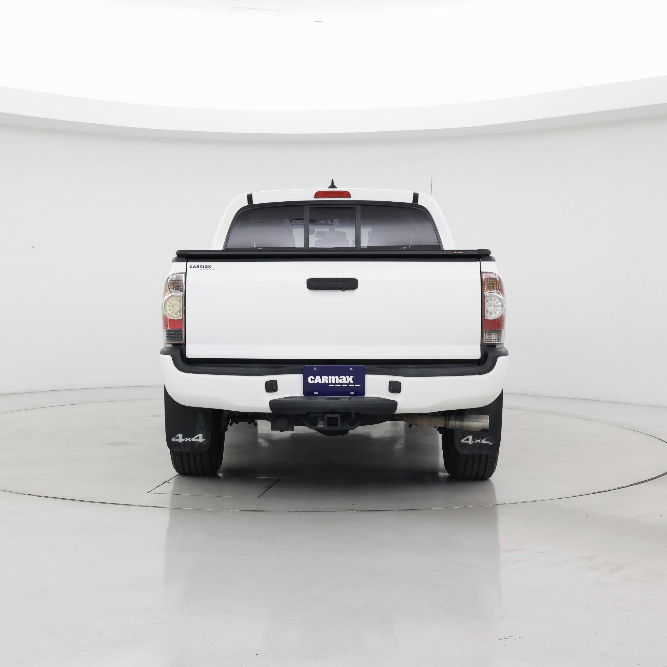 Thumbnail: 2015 Toyota Tacoma - 6
