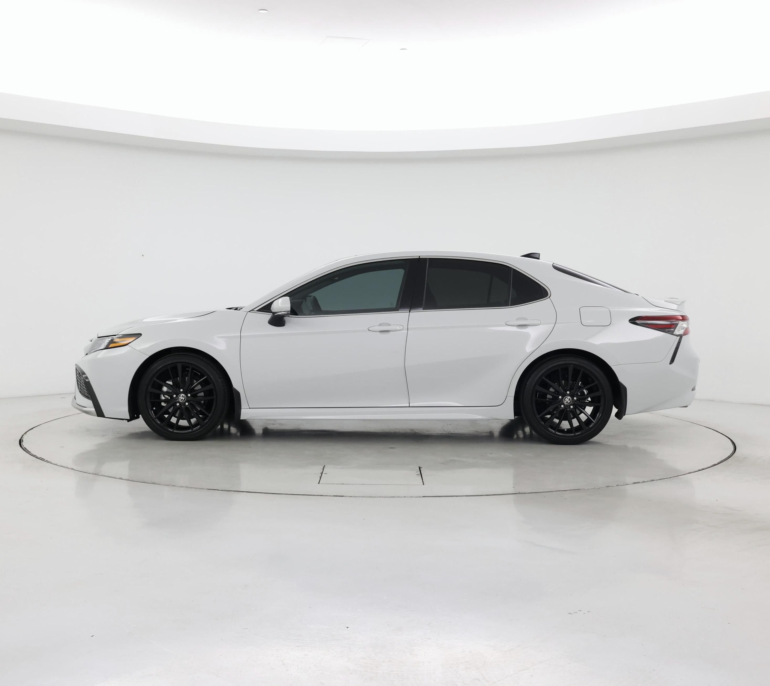 Thumbnail: 2024 Toyota Camry - 3