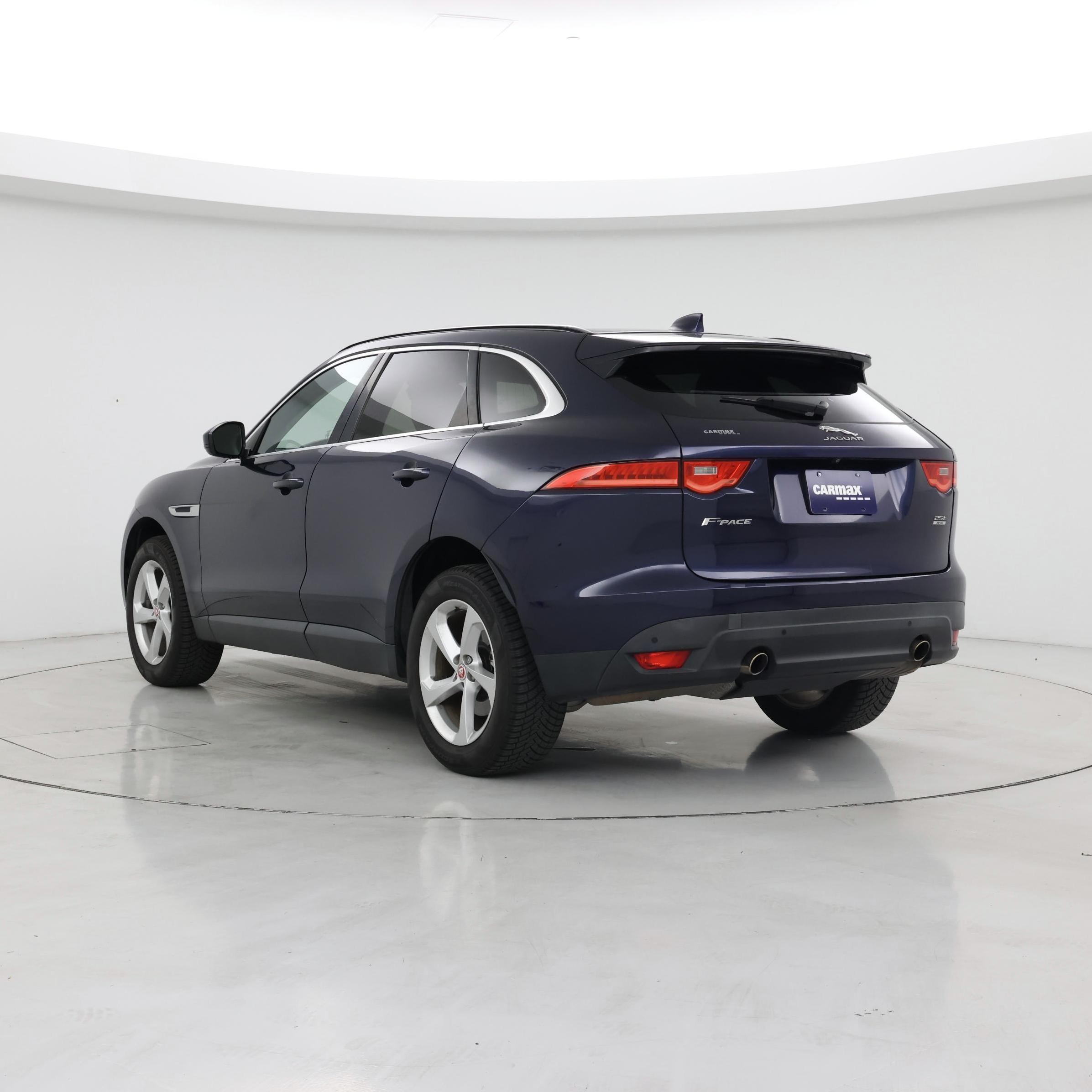 Thumbnail: 2019 Jaguar F-Pace - 2