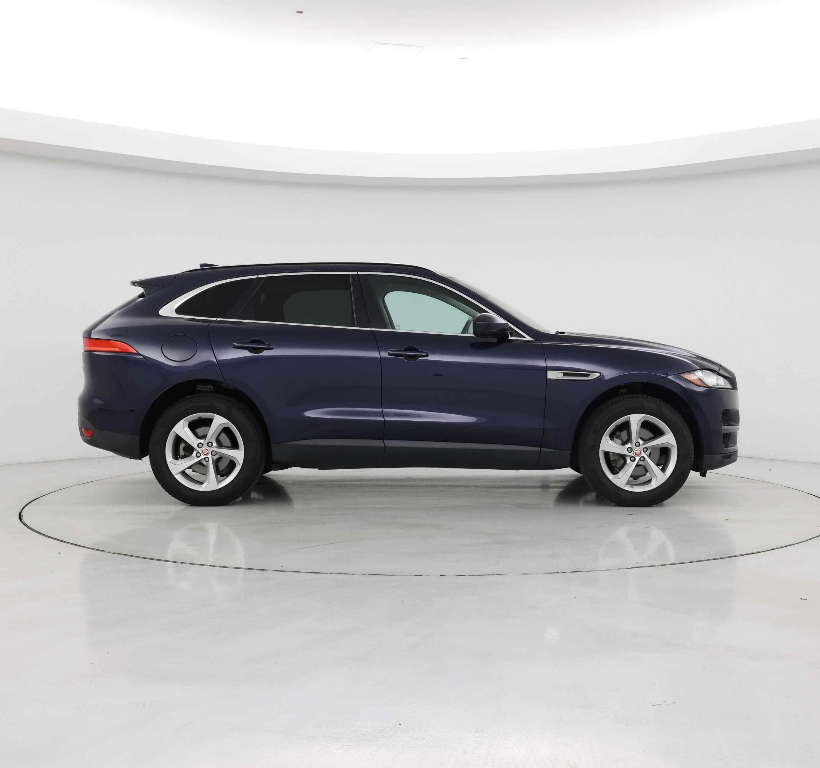 Thumbnail: 2019 Jaguar F-Pace - 7