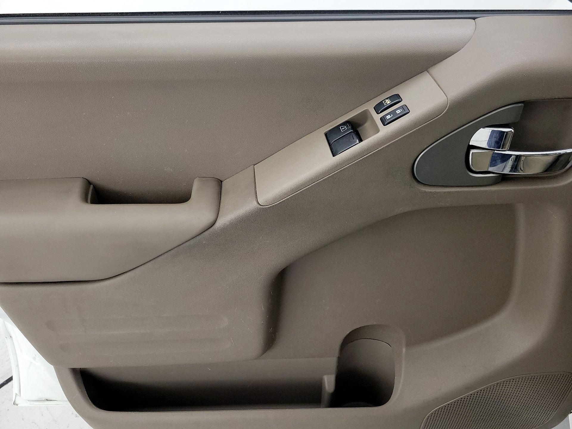 Thumbnail: 2016 Nissan Frontier - 12