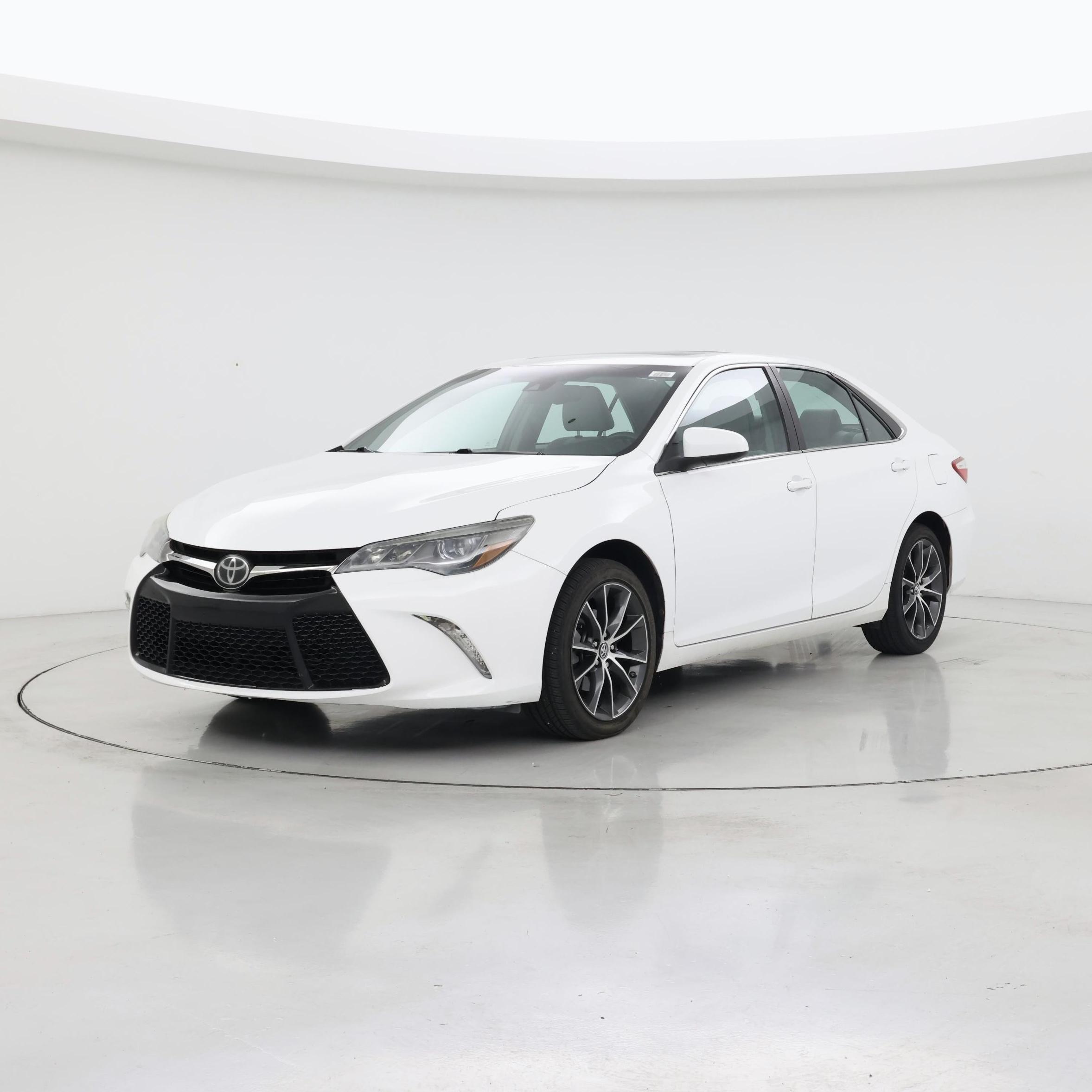 Thumbnail: 2015 Toyota Camry - 4