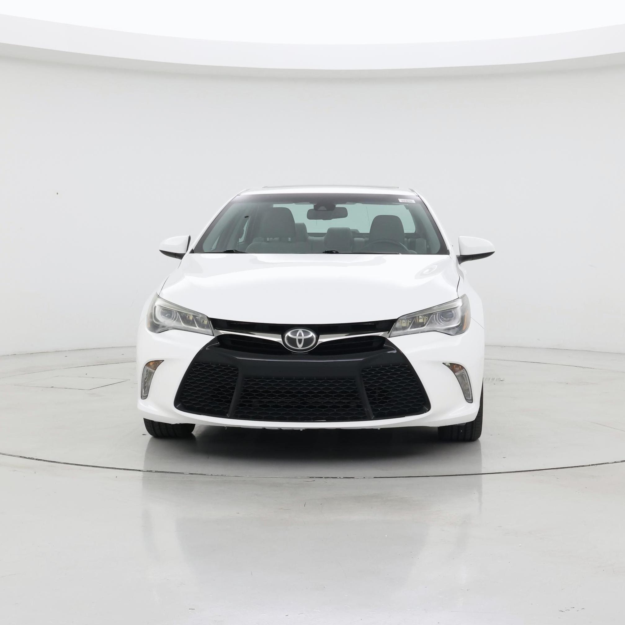 Thumbnail: 2015 Toyota Camry - 5
