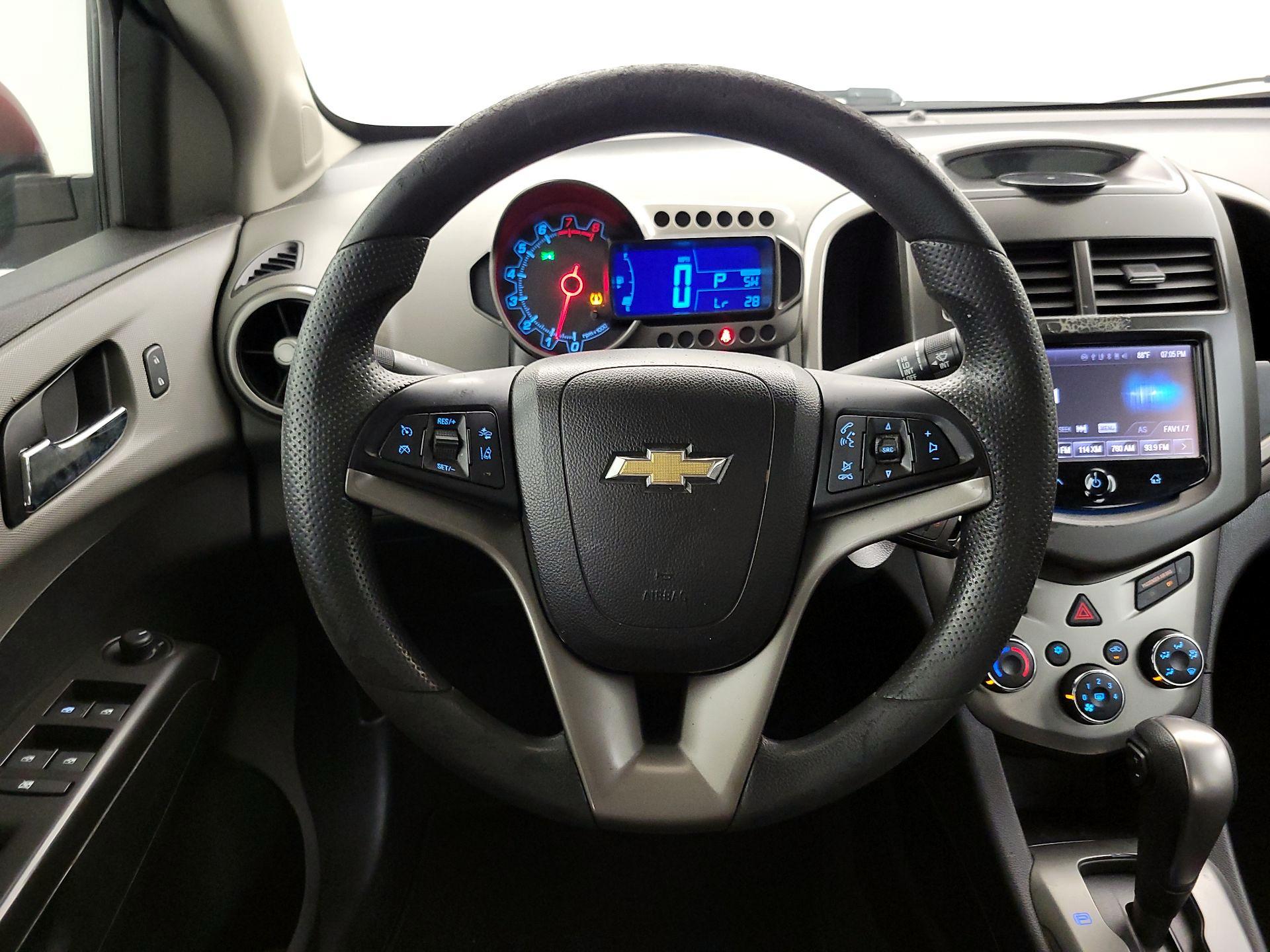 Thumbnail: 2014 Chevrolet Sonic - 10